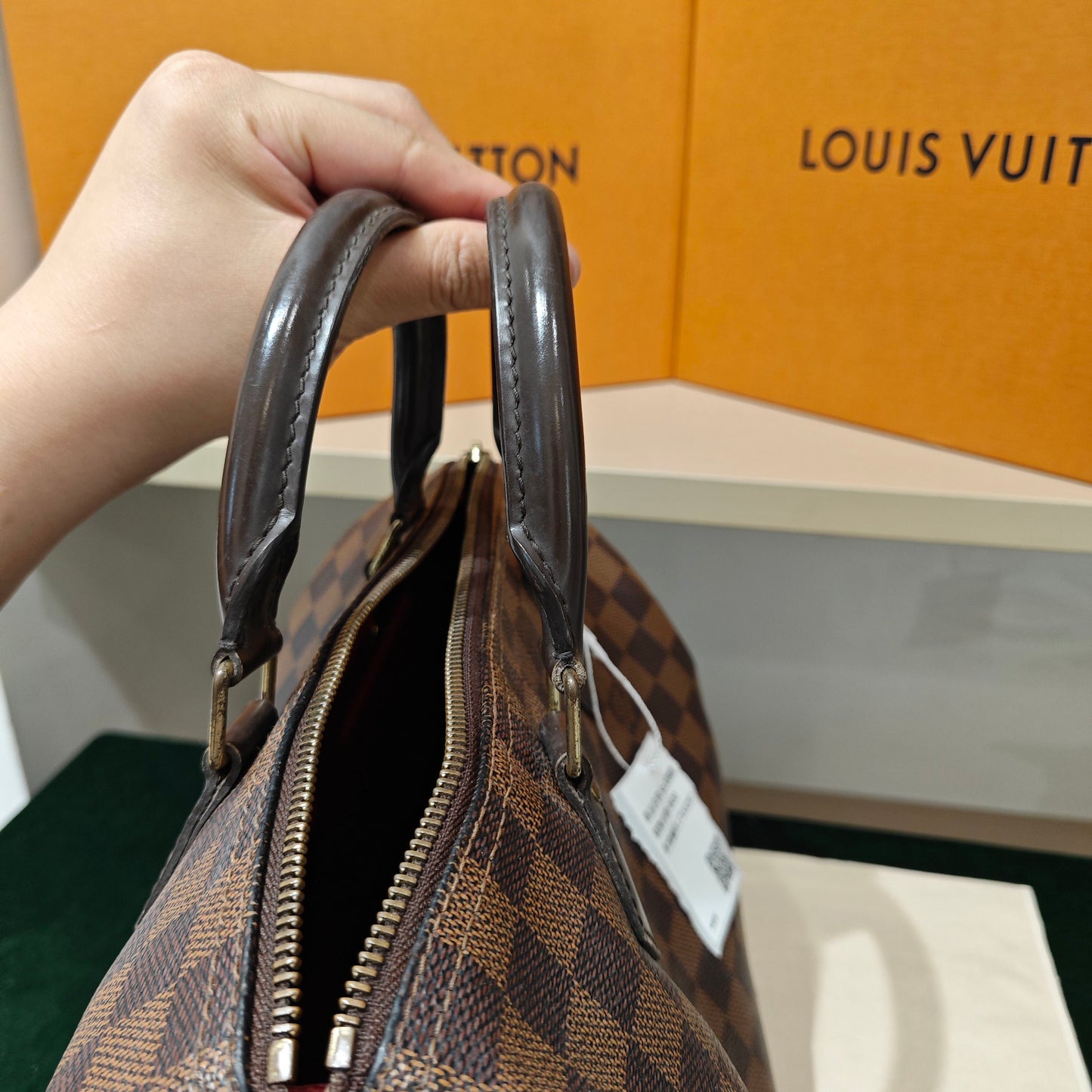 Louis Vuitton - Speedy 30 - Damier Ebene coated canvas with leather trim - Brown - (medium)