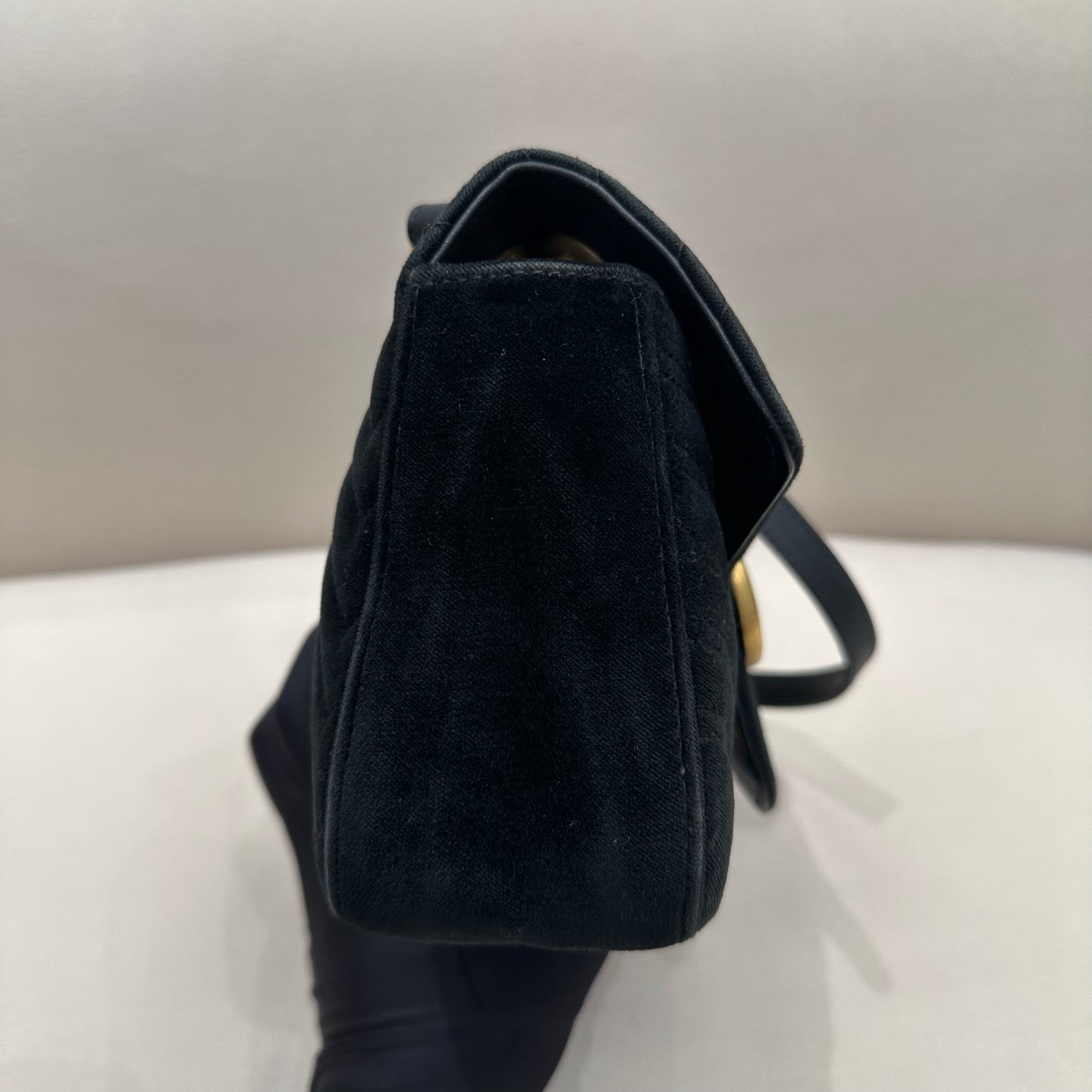 Gucci - GG Marmont Small Shoulder Bag - Velvet - Black - (small)