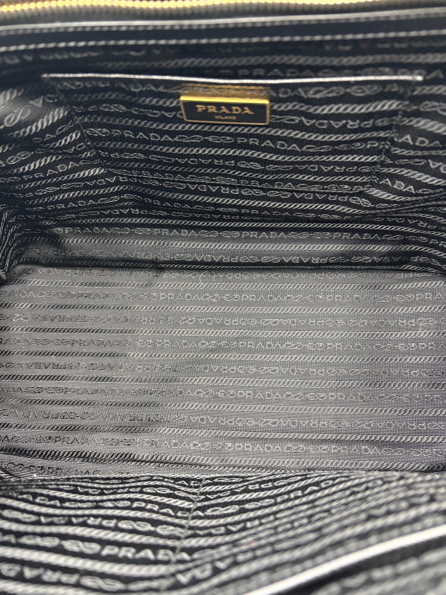 Prada - Galleria Saffiano Lux Tote - Saffiano leather - Black - (Large)