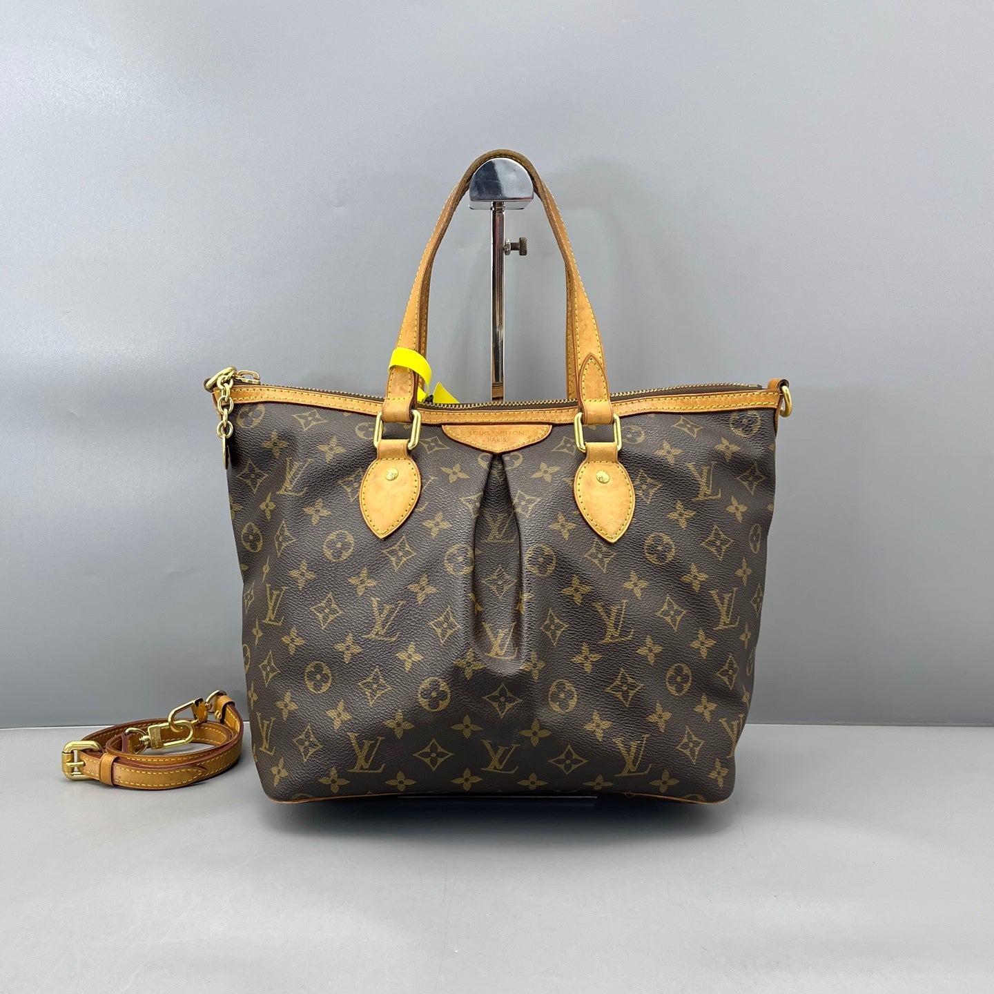 Louis Vuitton - Paramount Small - Monogram coated canvas and Vachetta leather - Brown - (Small)