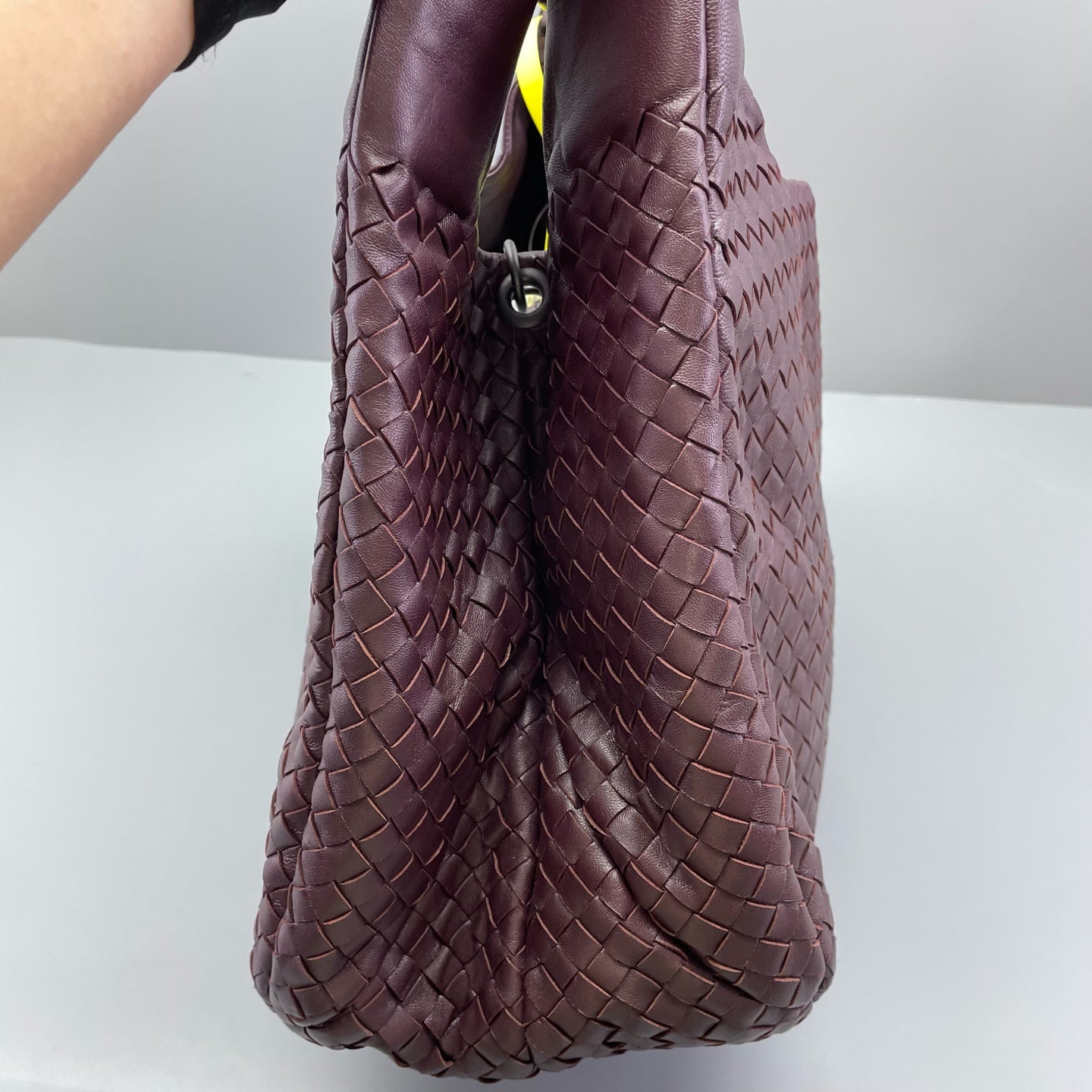 Bottega Veneta - Veneta Hobo Bag - Nappa leather - Burgundy - (Medium)