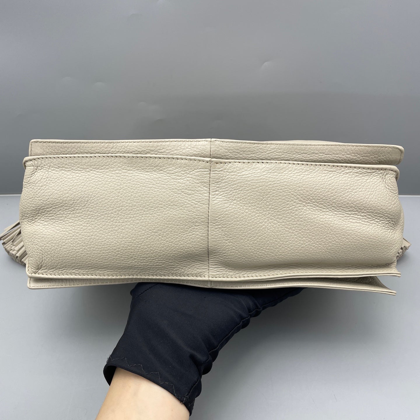 Loewe - Flamenco - Pebbled leather - Light Grey - (Medium)