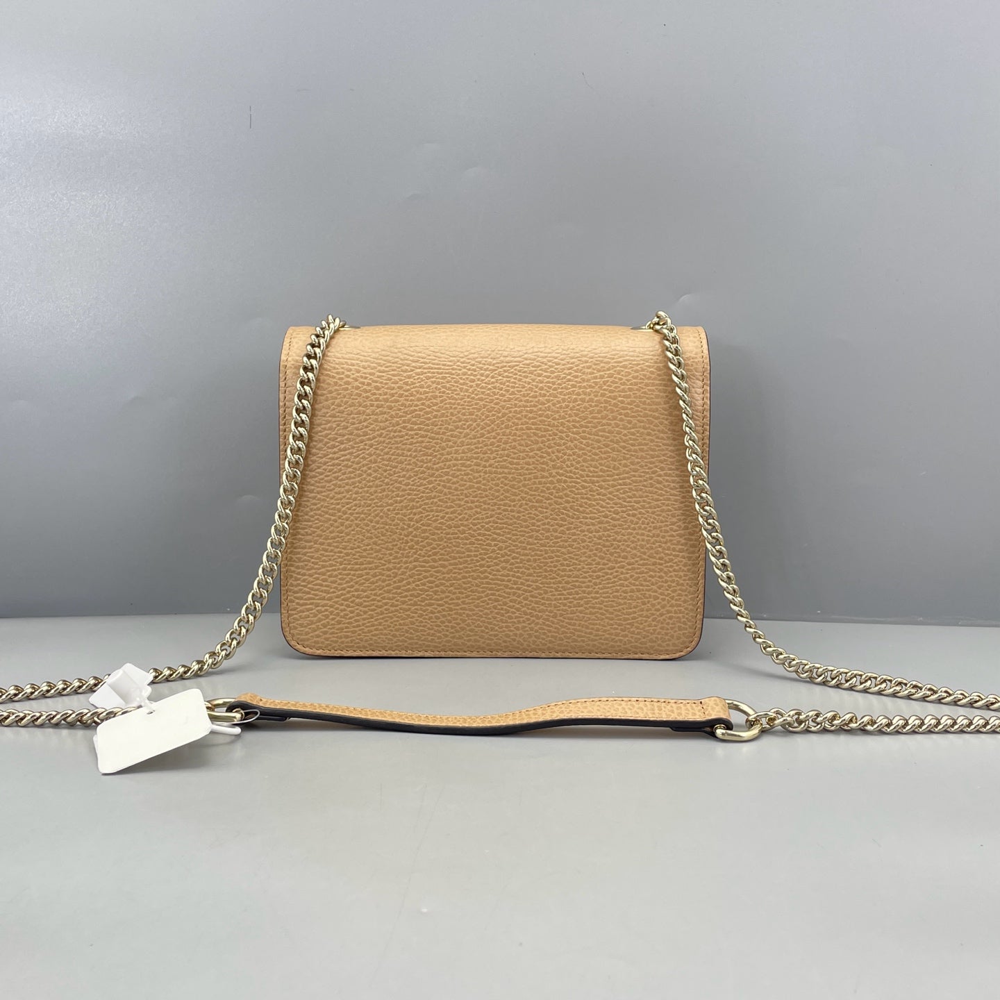 Gucci - Interlocking G Accordion Flap Bag (Outlet Model) - Grained leather - Beige - (small)