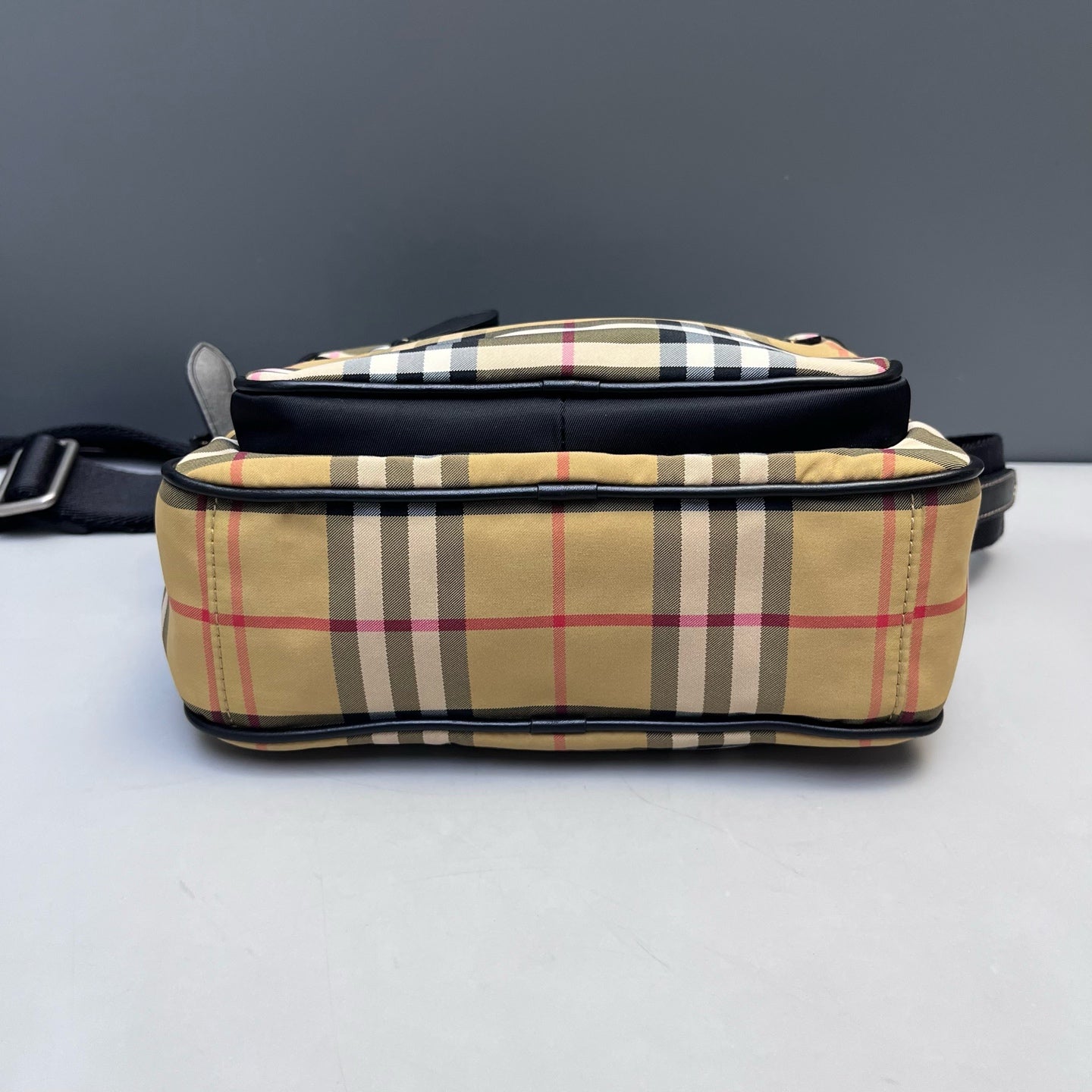 Burberry - Camera Bag - Canvas with leather trim - Beige - (small)