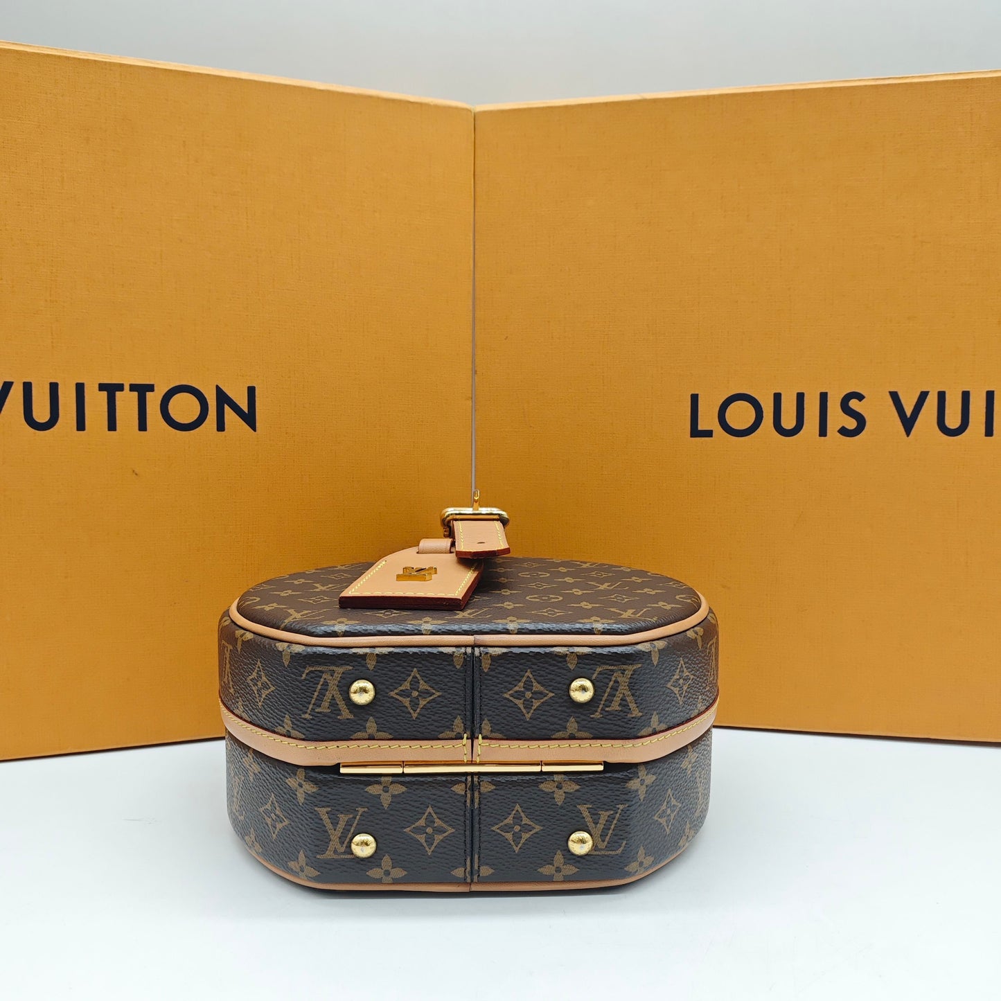 Louis Vuitton - Petite Boite Chapeau - Monogram coated canvas and Vachetta leather - Brown - (mini)