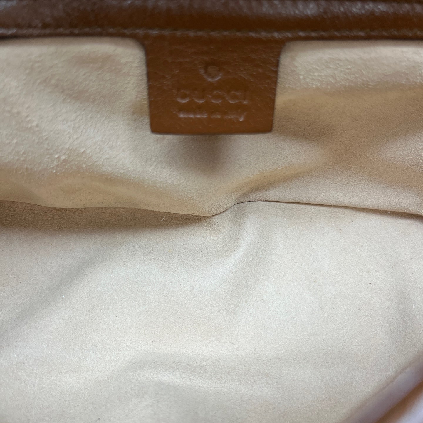 Gucci - GG Marmont Matelassé Shoulder Bag - Leather - Caramel with Gold-Tone Hardware - (medium)