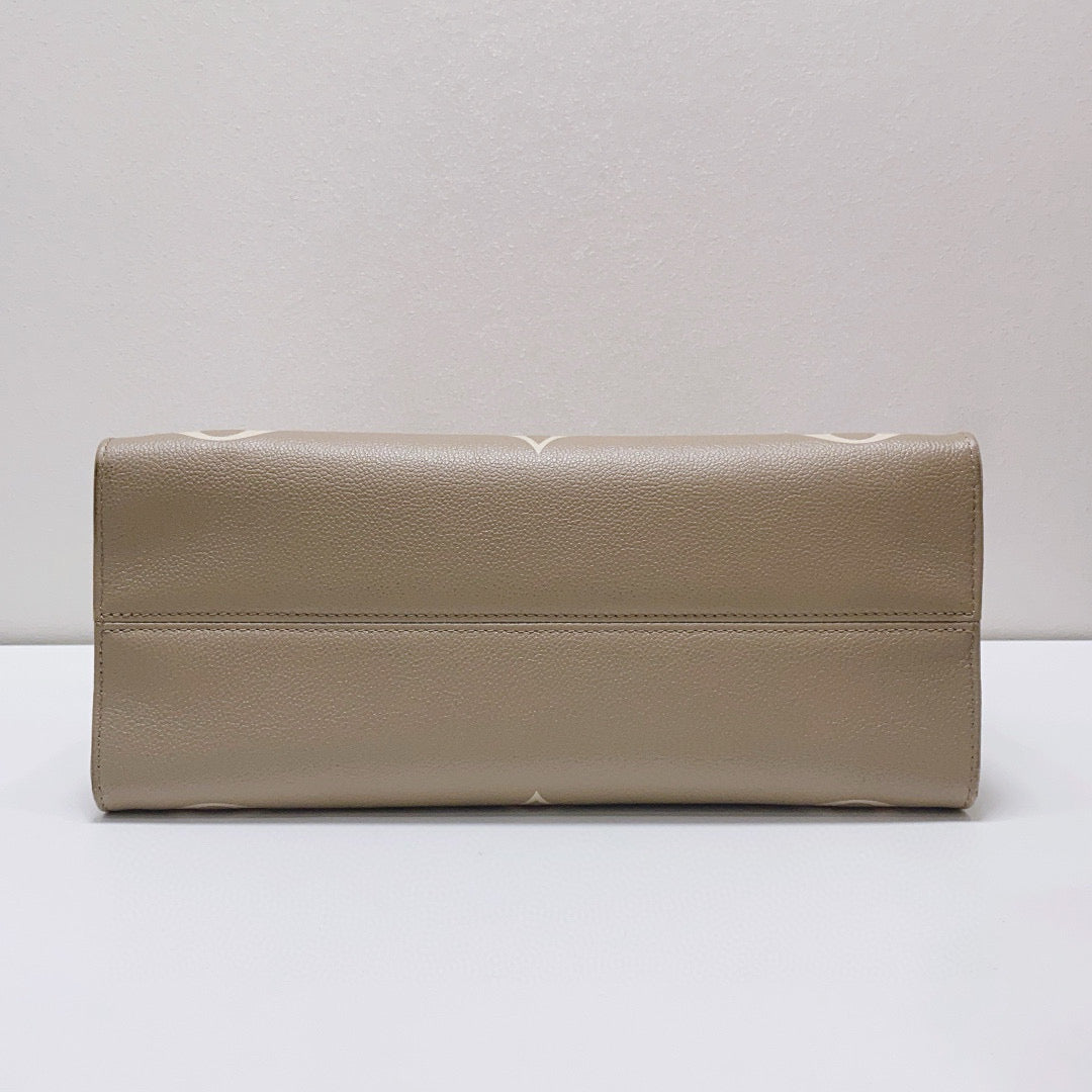 Louis Vuitton - OnTheGo MM - Monogram Empreinte leather - Grey - (medium)