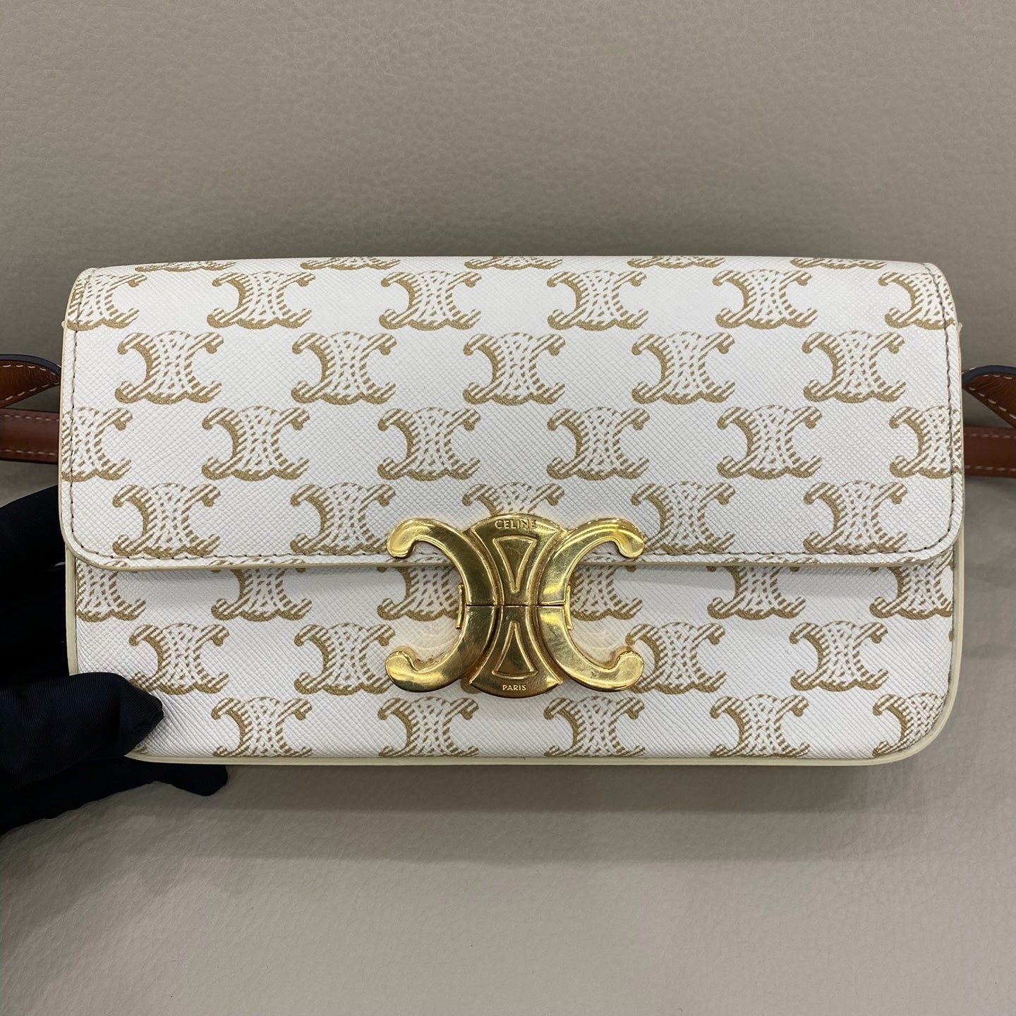 Celine - Triomphe Shoulder Bag - Coated canvas with calfskin leather trim - White - (small)