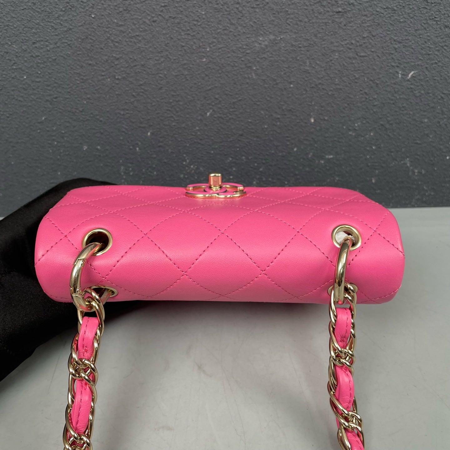 Chanel - Classic Flap Mini (Large Rectangular) - Lambskin leather - Pink - (mini)