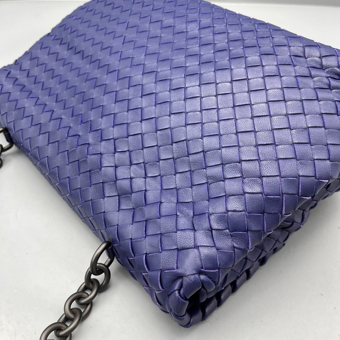 Bottega Veneta - Intrecciato Flap Shoulder Bag - Leather - Purple - (Medium)