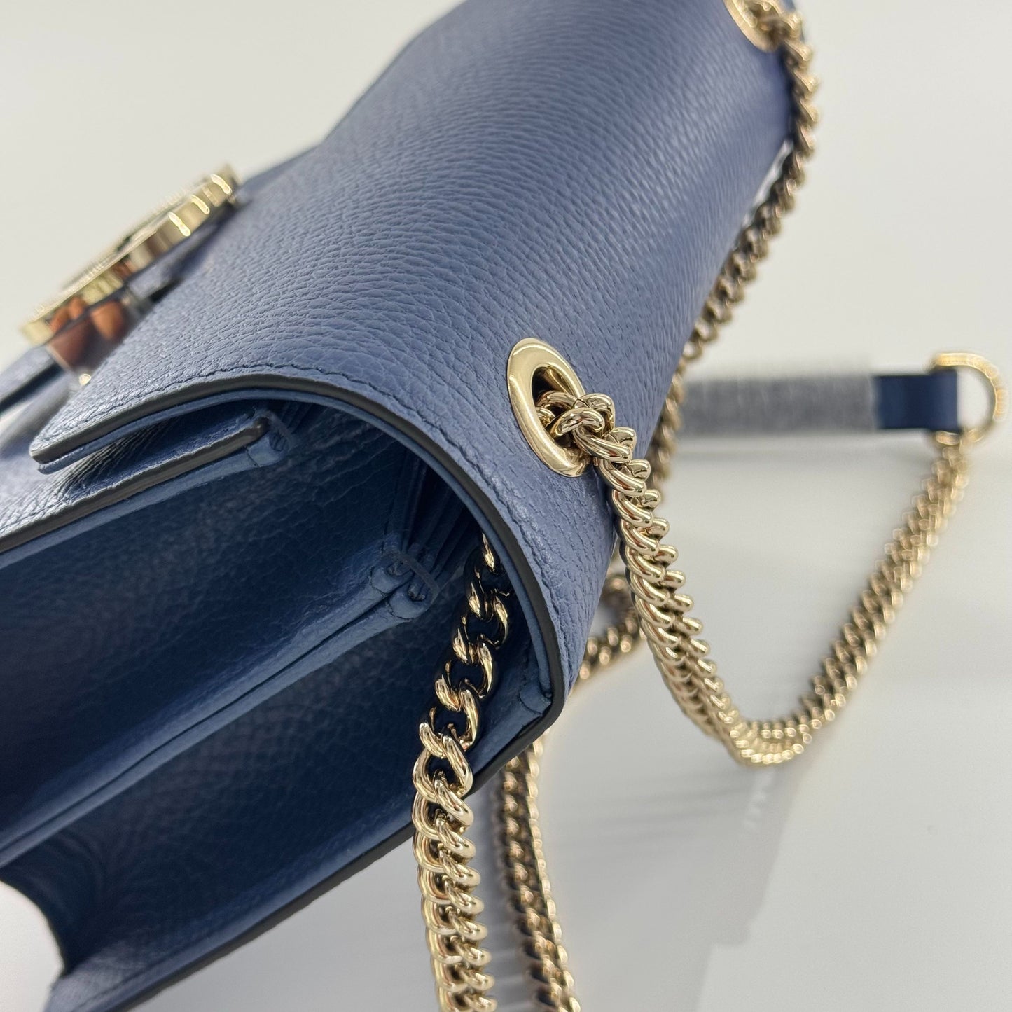 Gucci - Interlocking G Accordion Chain Bag - Grained leather - Blue - (mini)
