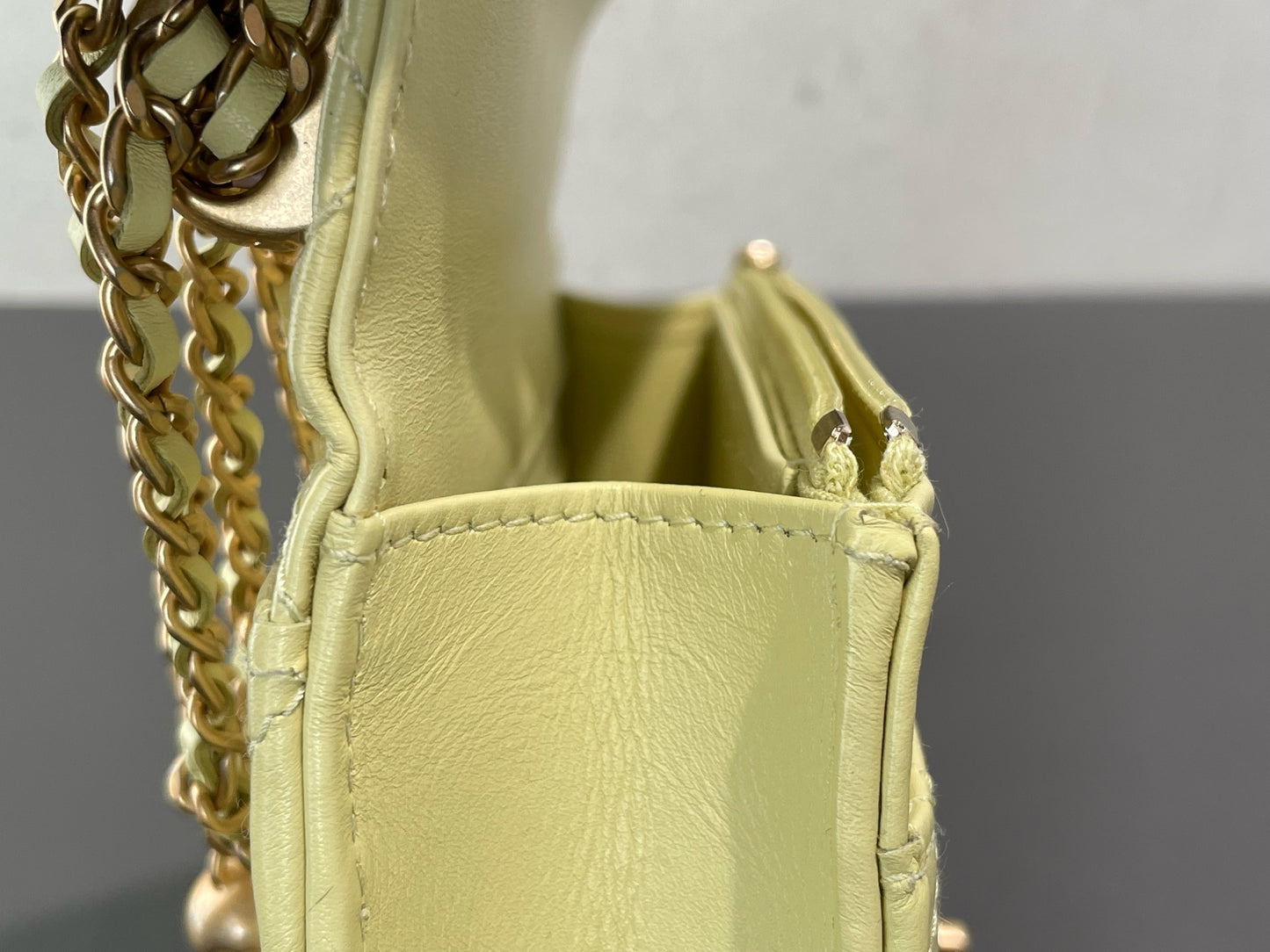 Chanel - WOC Double Gold Bead - Lambskin leather - Yellow - (mini)