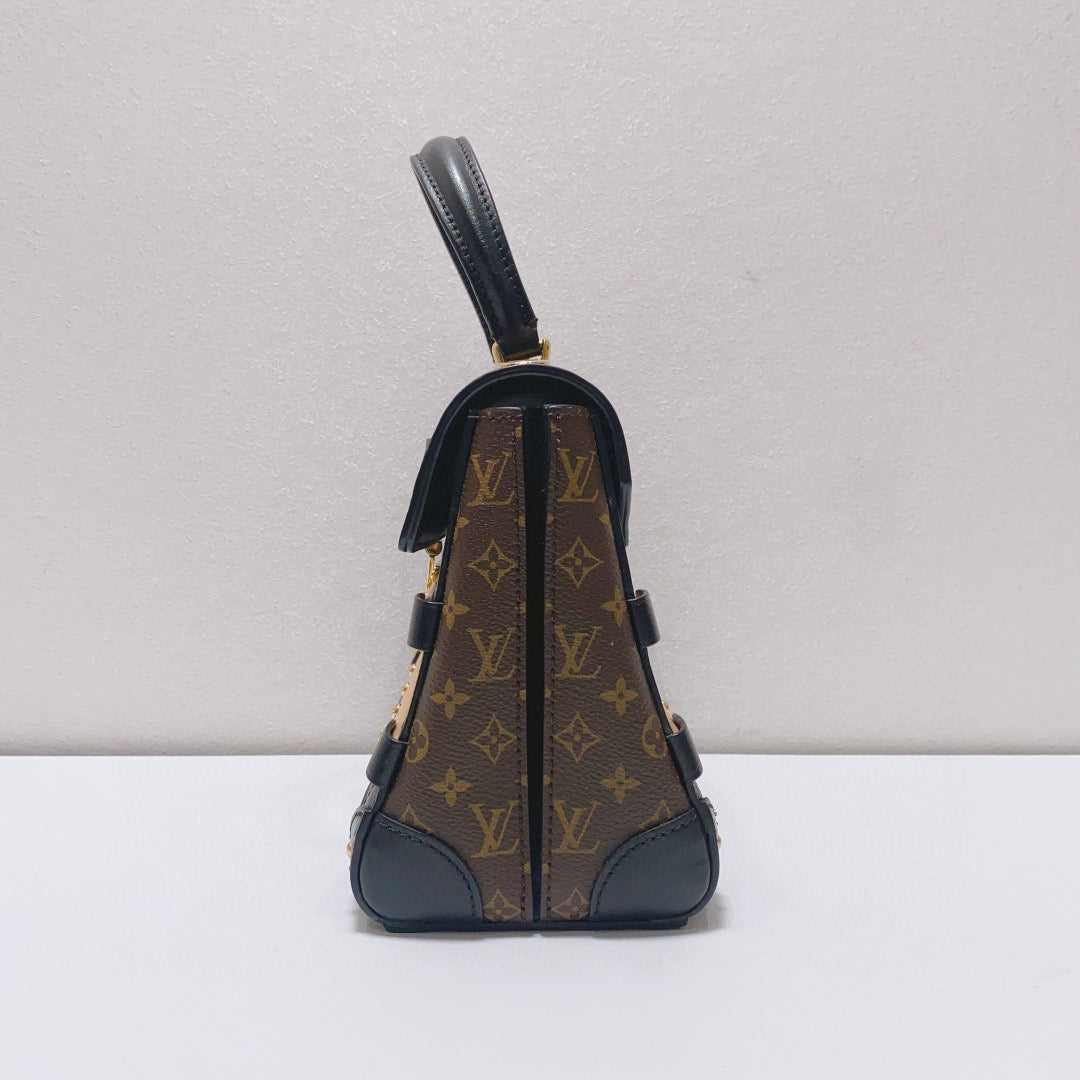 Louis Vuitton - Trianon PM Box Bag - Monogram coated canvas with black leather trim - Brown - (mini)