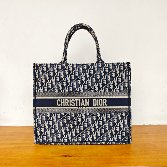 Dior - Oblique Book Tote Bag - Embroidered Canvas - Navy Blue - (Large)