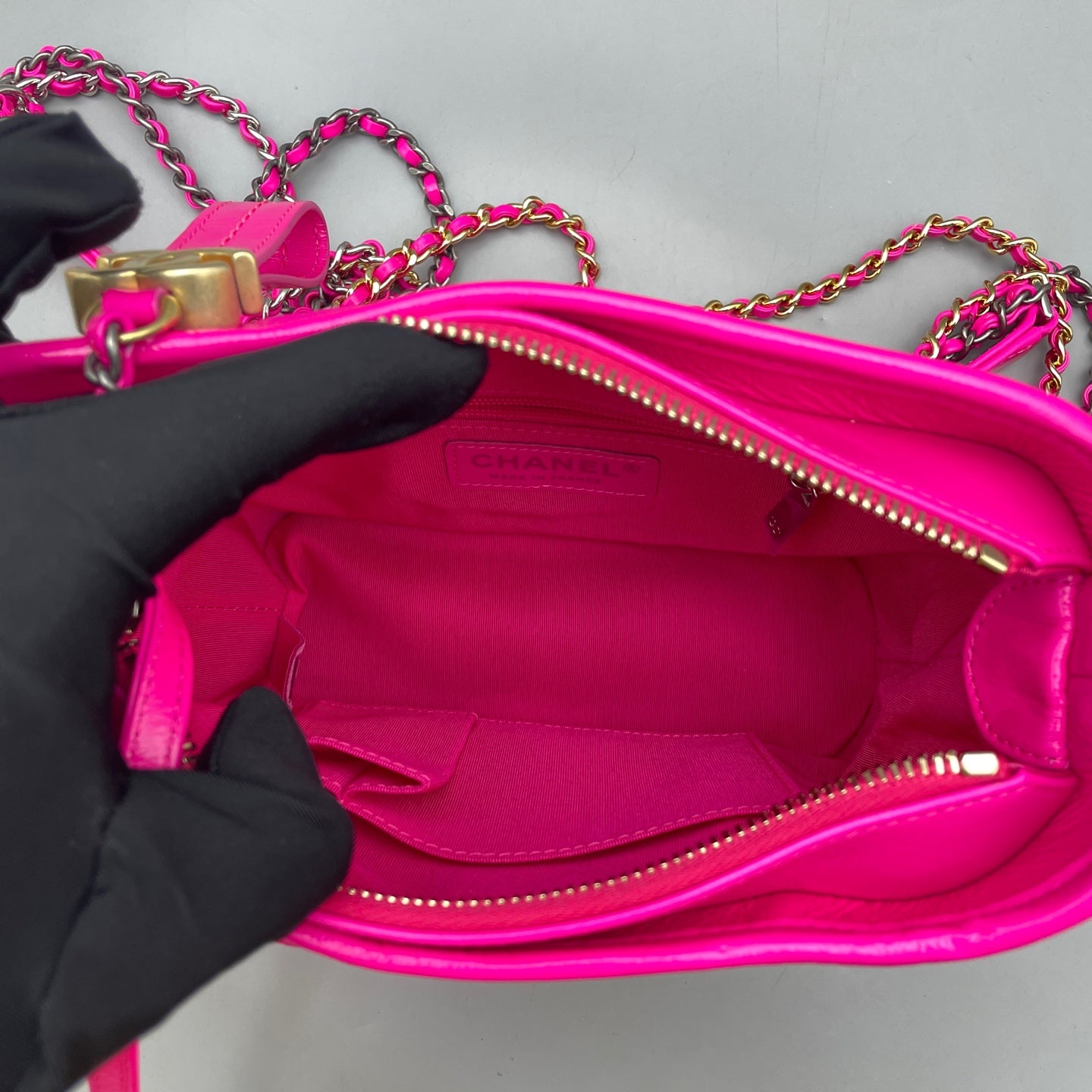 Chanel - Gabrielle Hobo Bag Small - Aged calfskin leather and smooth calfskin leather - Rose Red with Mixed-Tone Hardware - (small)