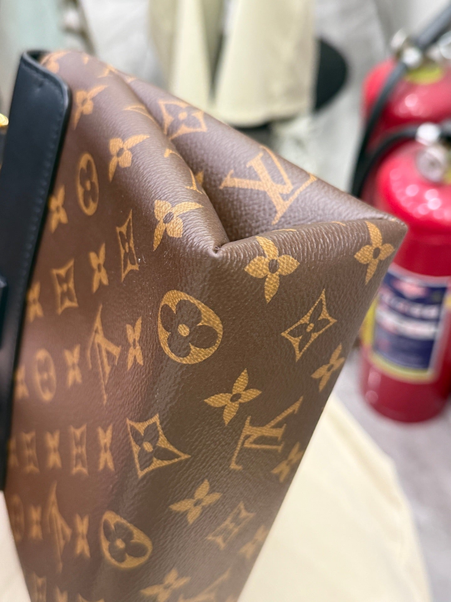 Louis Vuitton - Locky BB - Monogram coated canvas and leather - Brown and Black - (Mini)
