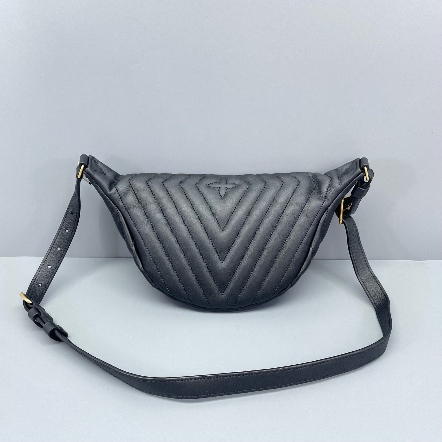 Louis Vuitton - New Wave Bumbag - Calfskin leather - Black - (Medium)