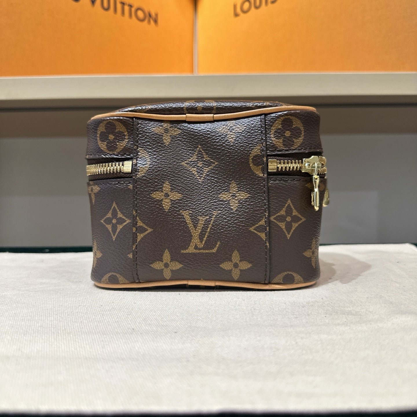 Louis Vuitton - Nice Nano - Monogram coated canvas with Vachetta leather trim and gold-tone hardware - Brown - (mini)