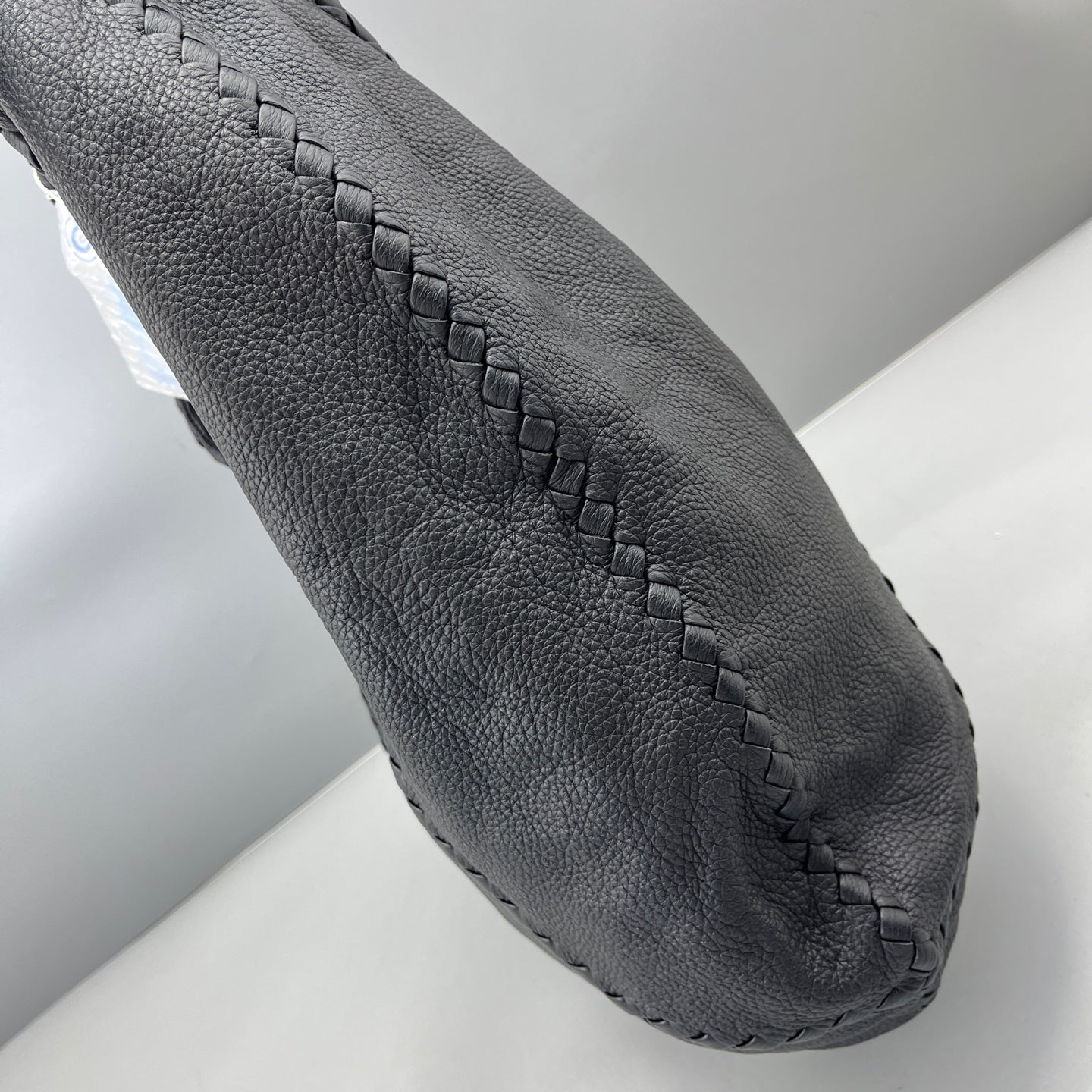 Bottega Veneta - Hobo Bag - Leather - Black - (medium)