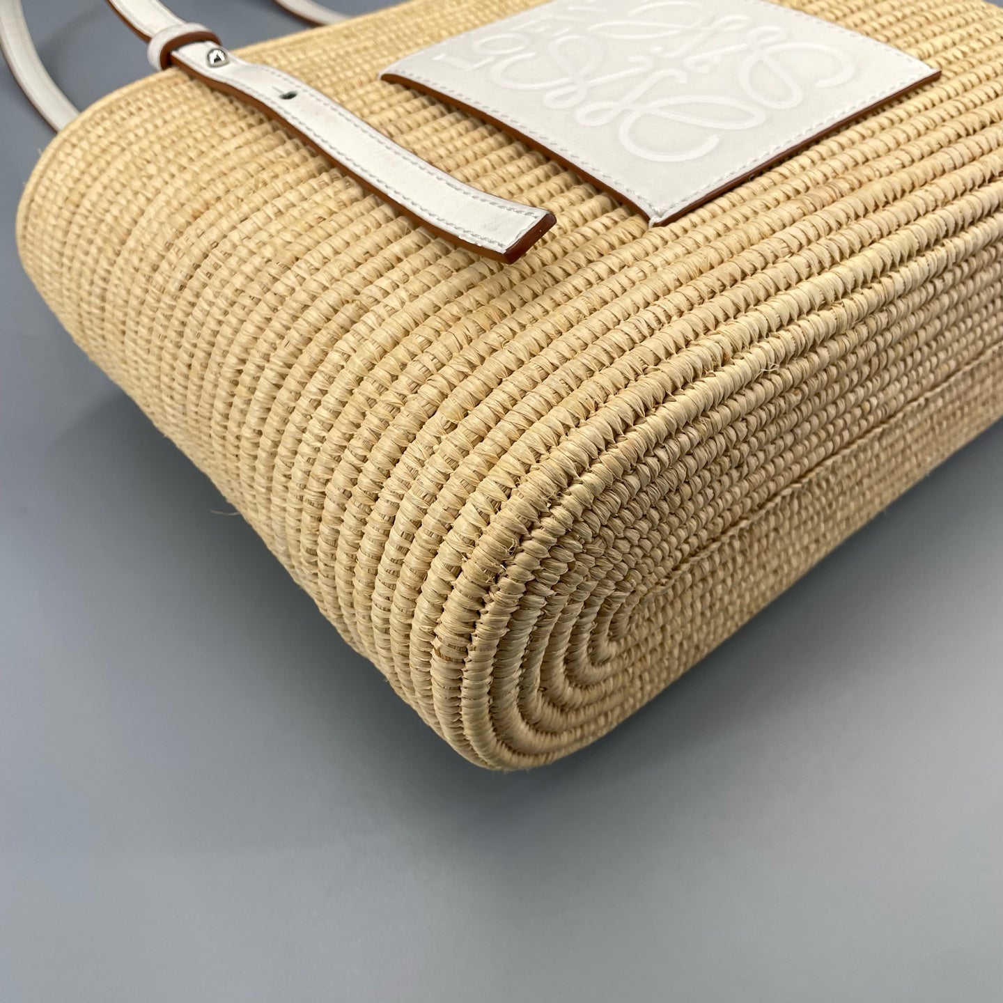 Loewe - Basket Bag - Wicker and Leather - Beige - (small)