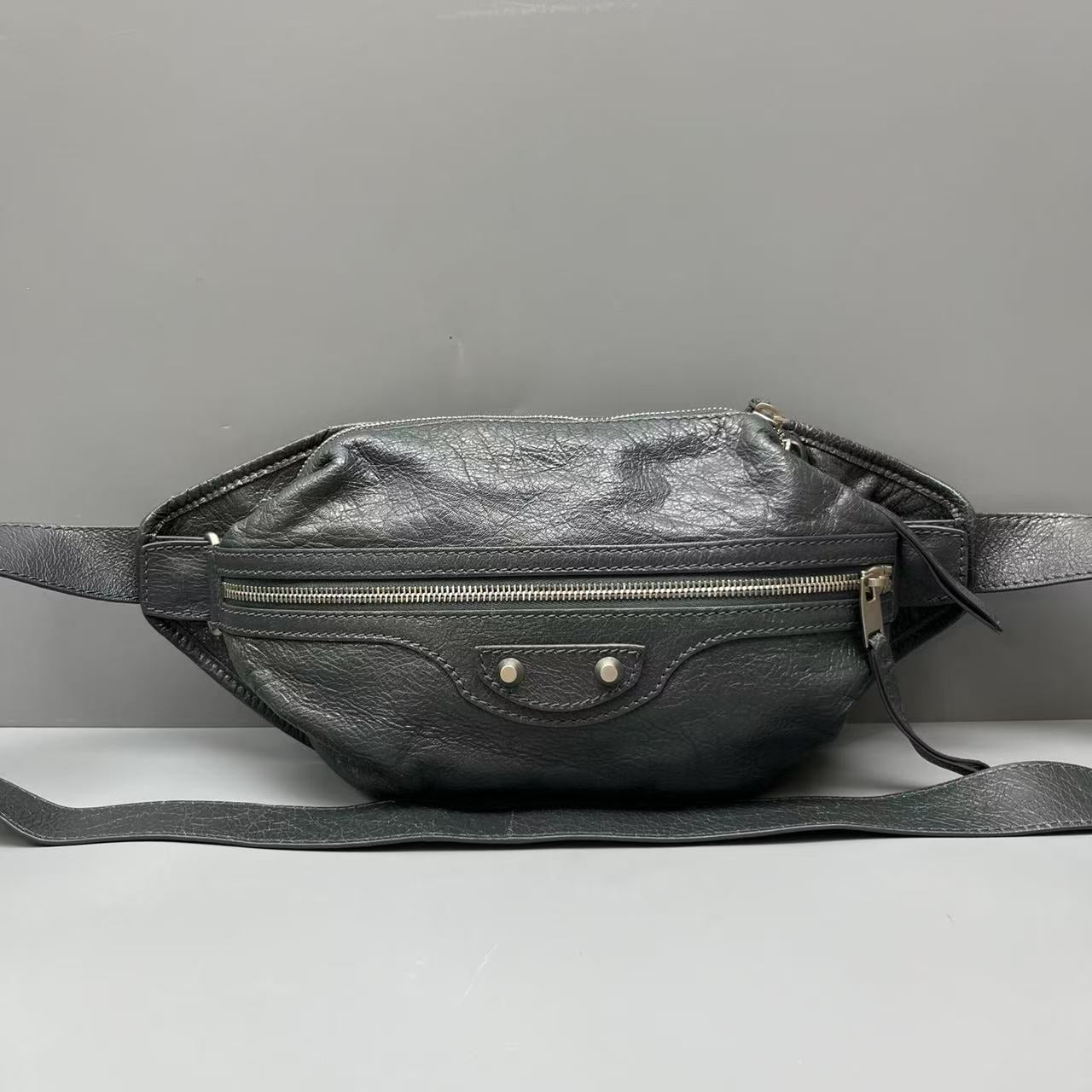 Balenciaga - Explorer Classic Studs Belt Bag - Leather - Grey - (medium)