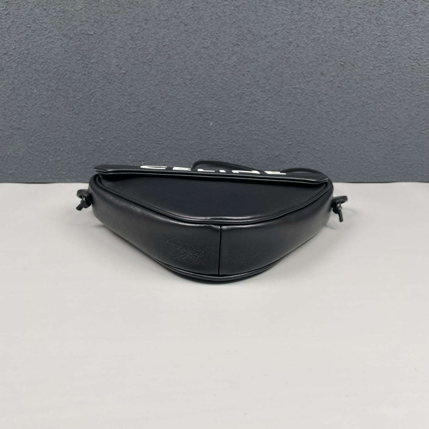 Celine - Triangle Bag - Smooth leather - Black - (mini)