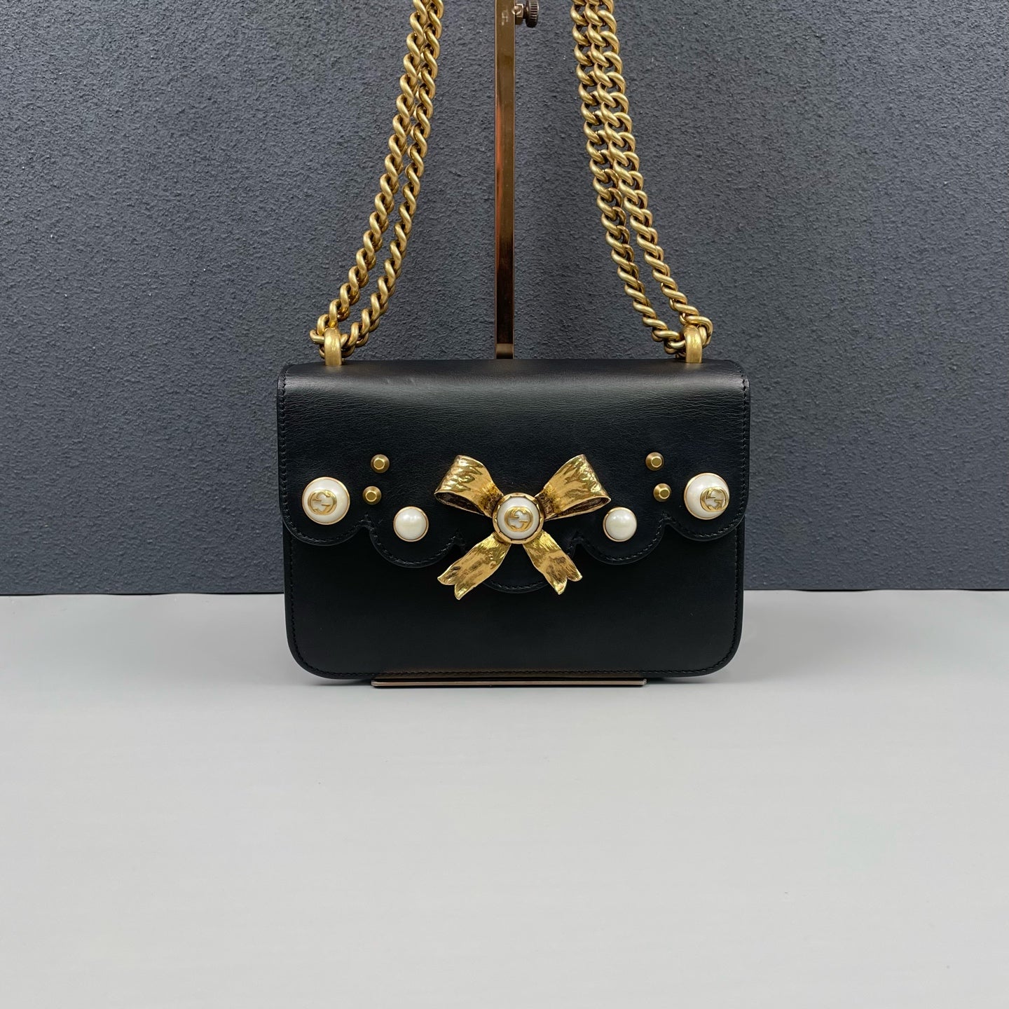 Gucci - Bow Pearl Shoulder Bag - Leather - Black - (mini)