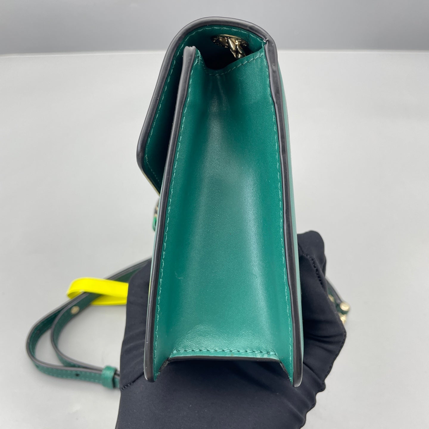 Bvlgari - Serpenti Forever Flap Bag - Smooth calf leather - Green with Gold-Tone Hardware - (medium)