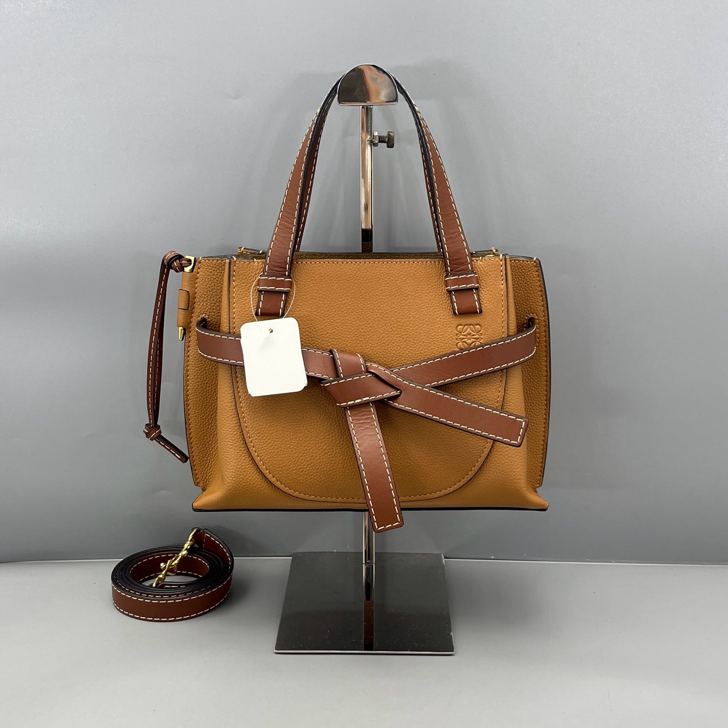 Loewe - Gate Top Handle - Grained calfskin leather with smooth calfskin leather trim - Caramel with Dark Brown trim - (medium)
