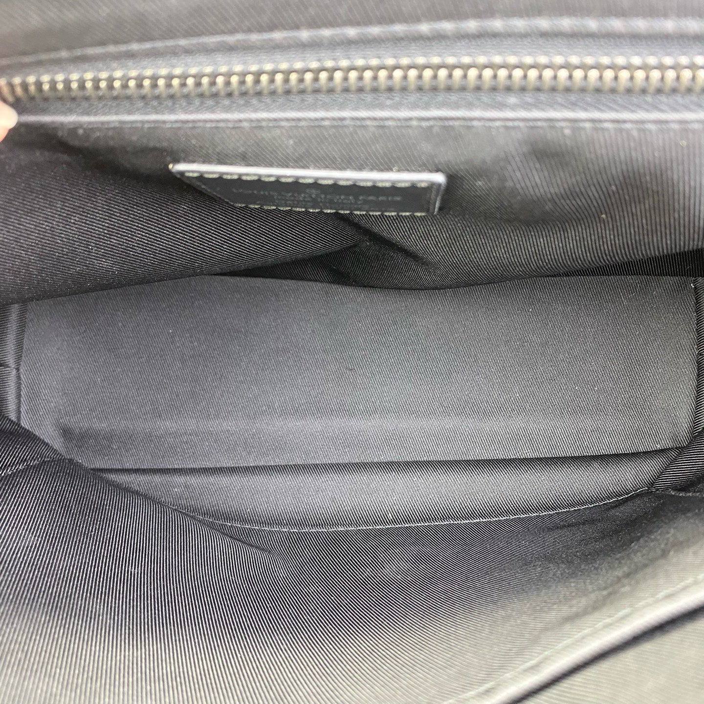 Louis Vuitton - Voyager Messenger - Monogram Eclipse coated canvas with leather trim - Black - (Medium)