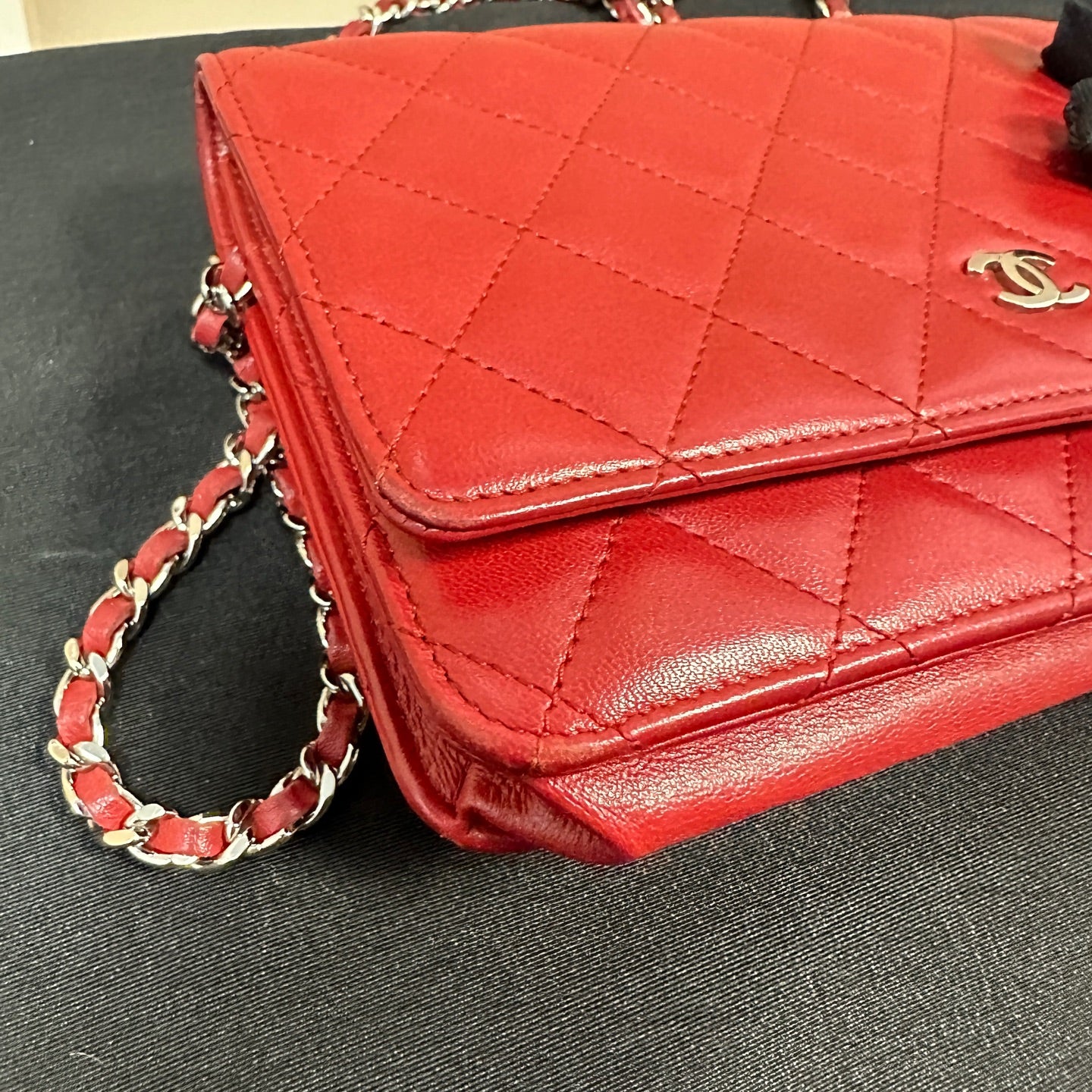 Chanel - Classic Quilted Wallet on Chain (WOC) - Lambskin leather - Red - (mini)