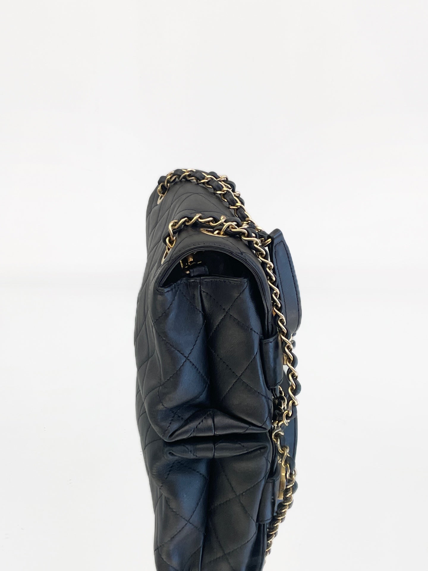 Chanel - Letter Logo Chain Flap Bag - Calfskin leather - Black - (small)