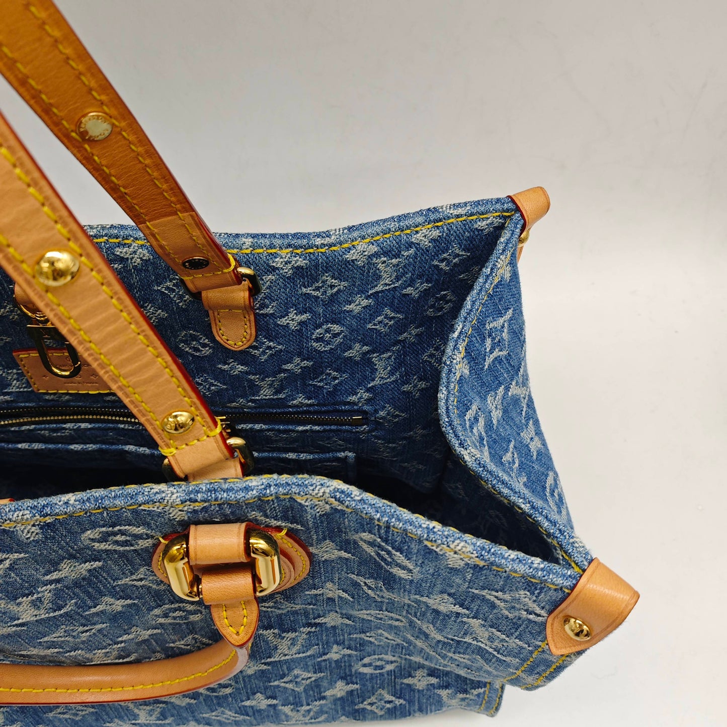 Louis Vuitton - OnTheGo - Denim - Jeans - Blue - (Large)