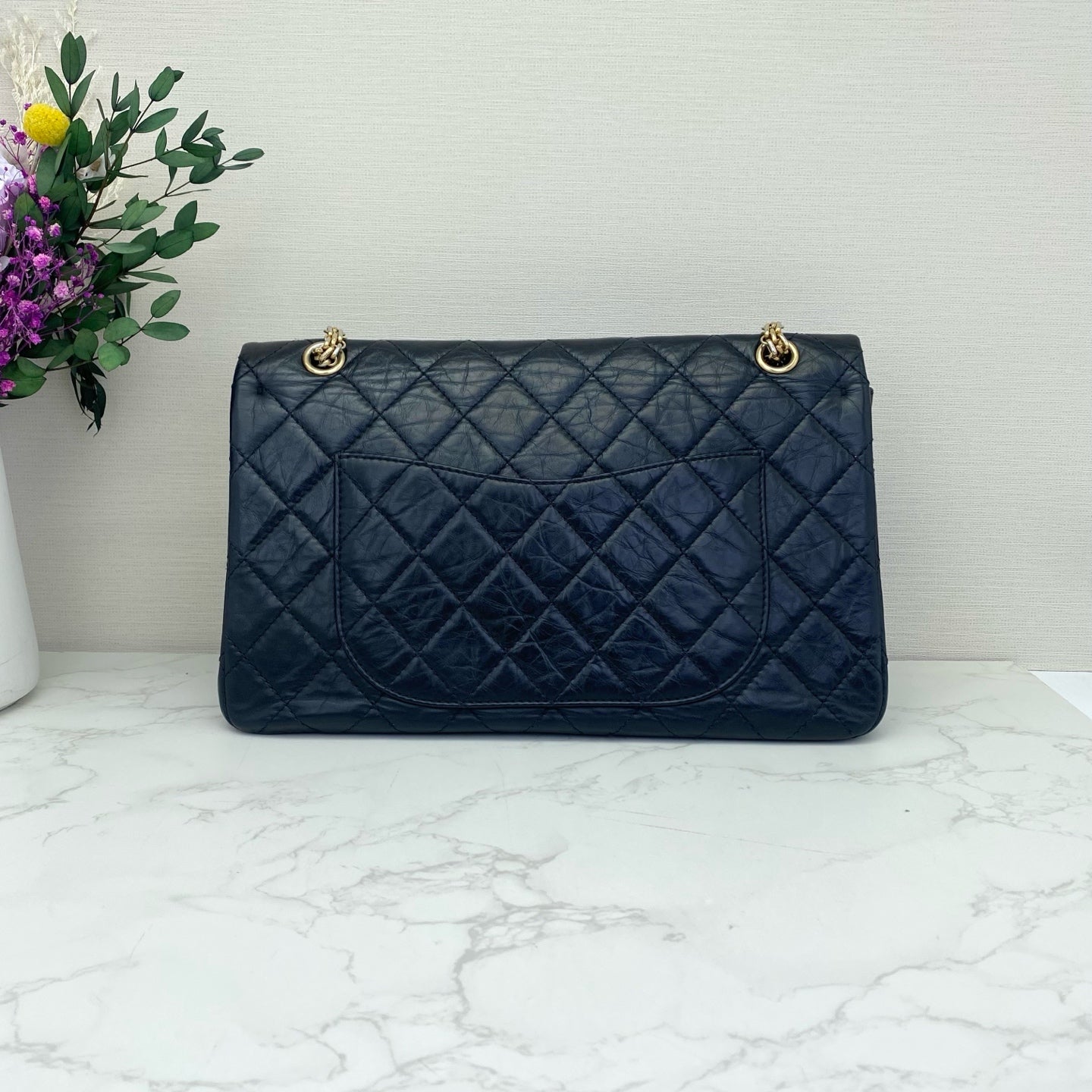 Chanel - 2.55 Reissue Flap Bag - Aged calfskin leather - Black - (Medium)