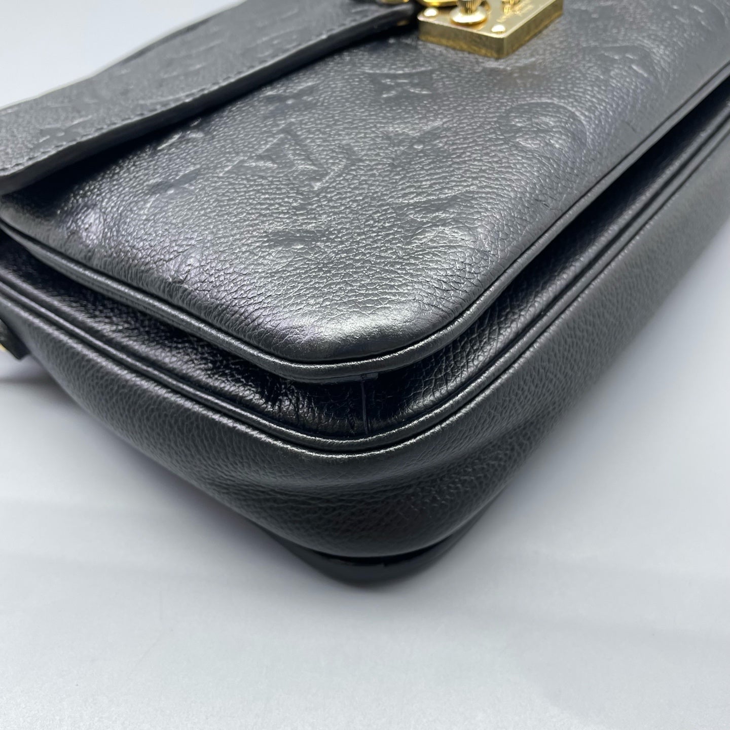 Louis Vuitton - Pochette Metis - Monogram Empreinte leather - Black - (medium)