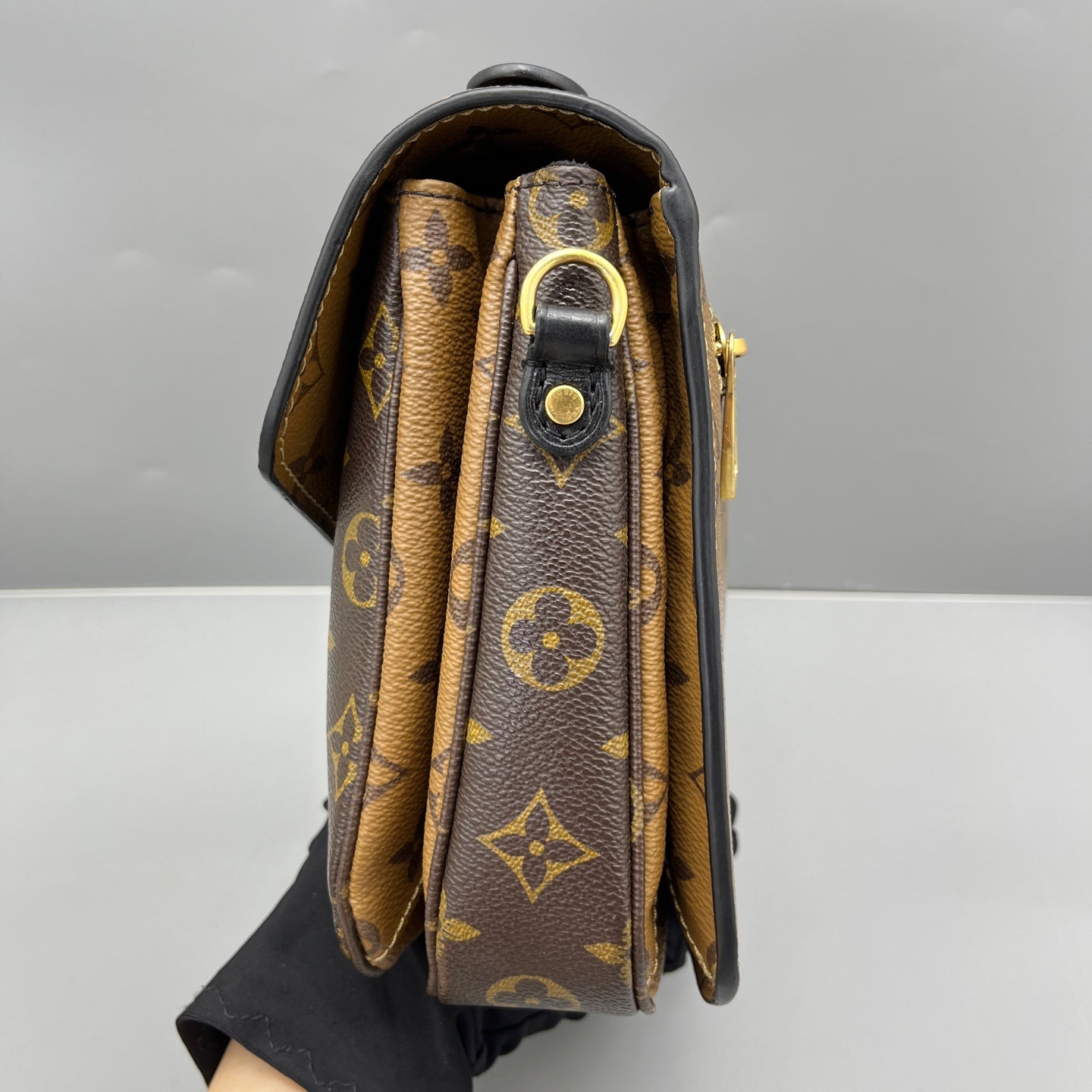 Louis Vuitton - Pochette Métis Reverse Monogram - Coated canvas - Brown - (Medium)