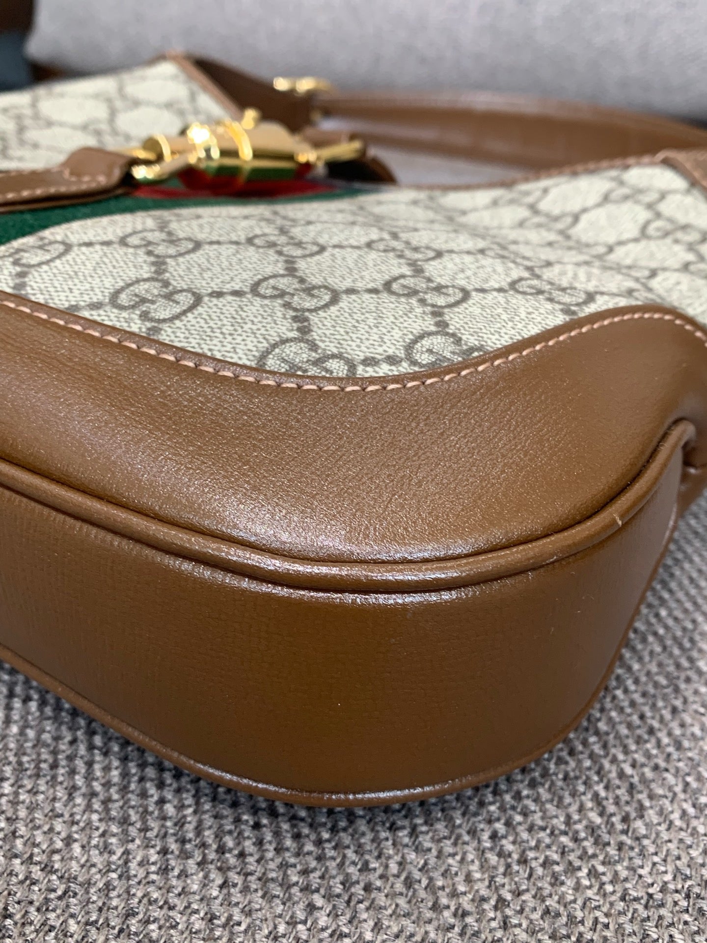Gucci - Jackie Shoulder Bag - GG Supreme canvas and Leather - Beige - (Medium)