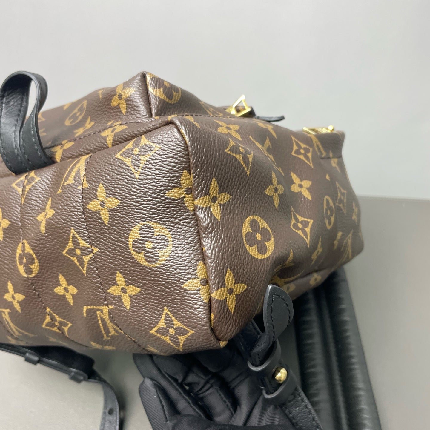 Louis Vuitton - Palm Springs PM Backpack - Monogram coated canvas with cowhide leather trim - Brown - (small)