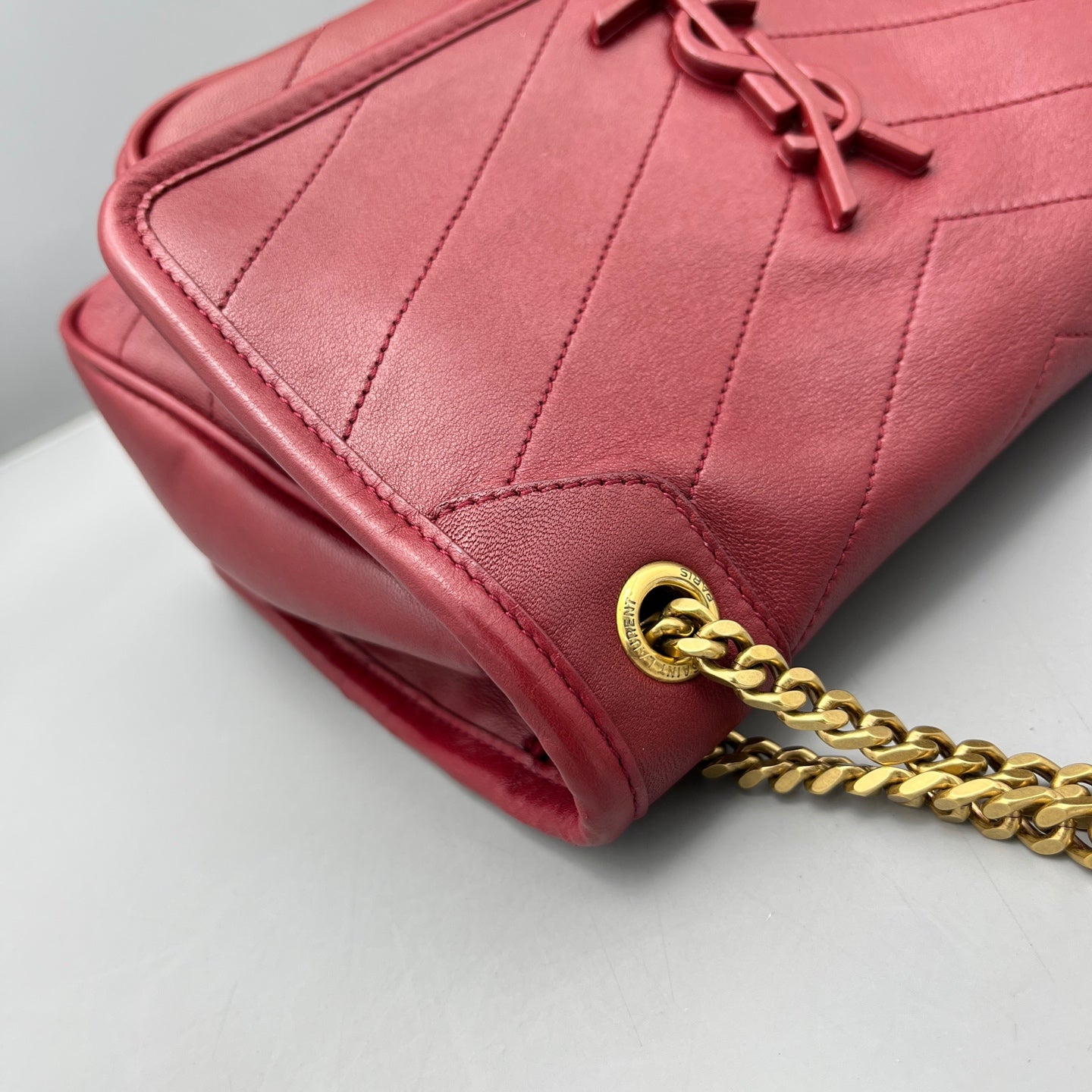 Saint Laurent - Niki Small - Lambskin leather - Red - (small)