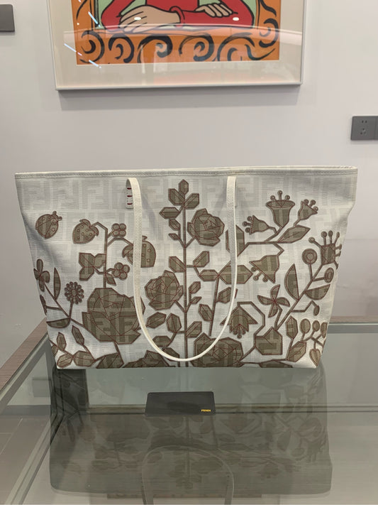Fendi - FF Monogram Floral Embroidered Tote - Coated canvas and embroidery - White with Brown and Red accents - (medium)