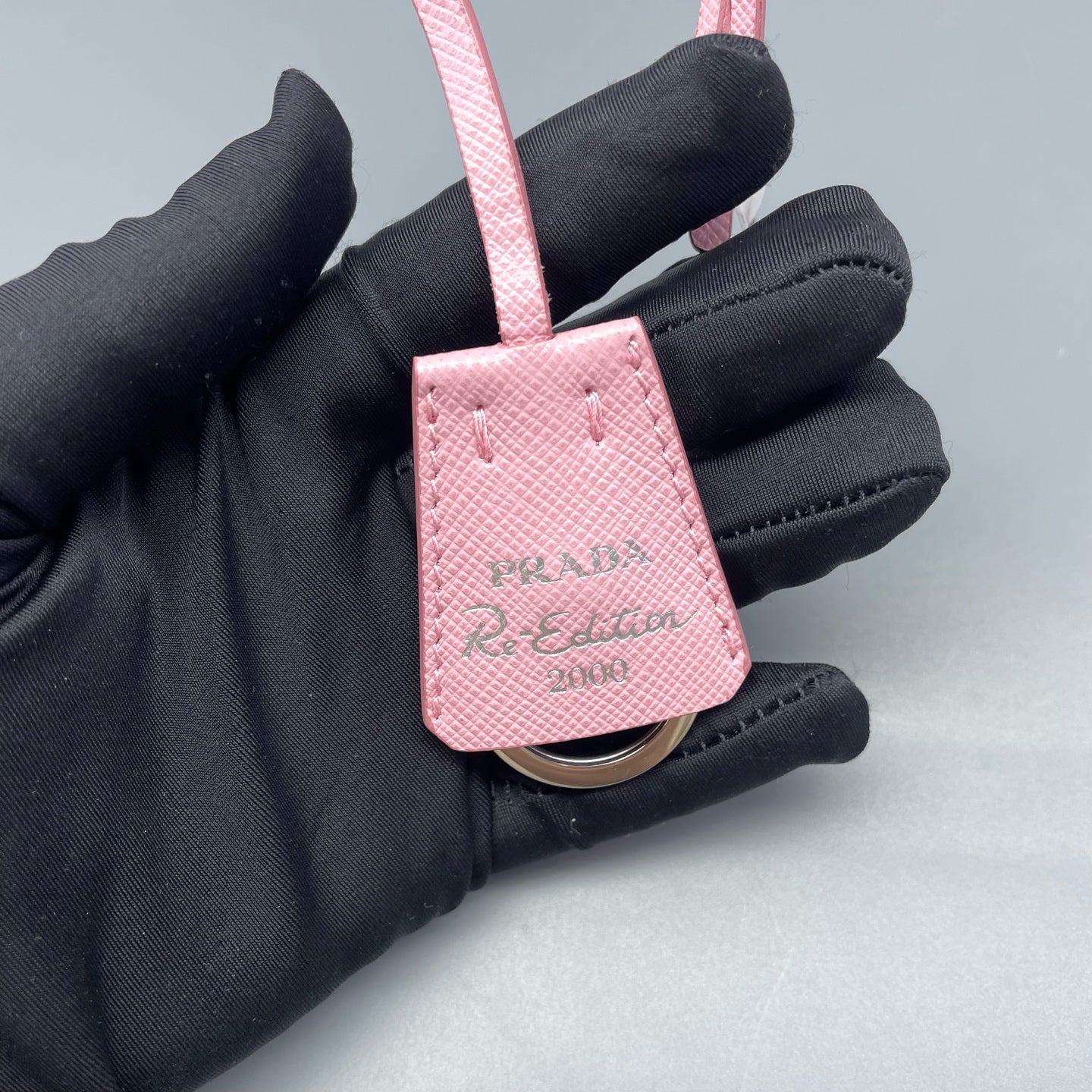 Prada - Re-Edition 2000 Nylon Shoulder Bag - Nylon - Pink - (mini)