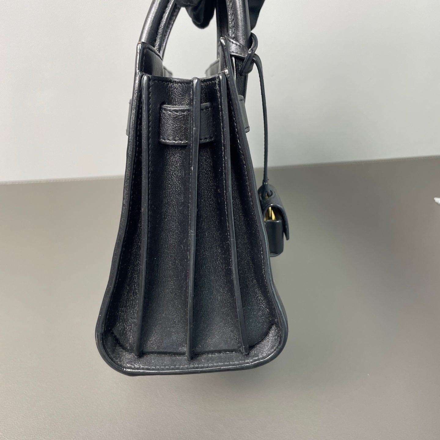 Saint Laurent - Nano Sac de Jour - Litchi grain cowhide leather - Black - (small)