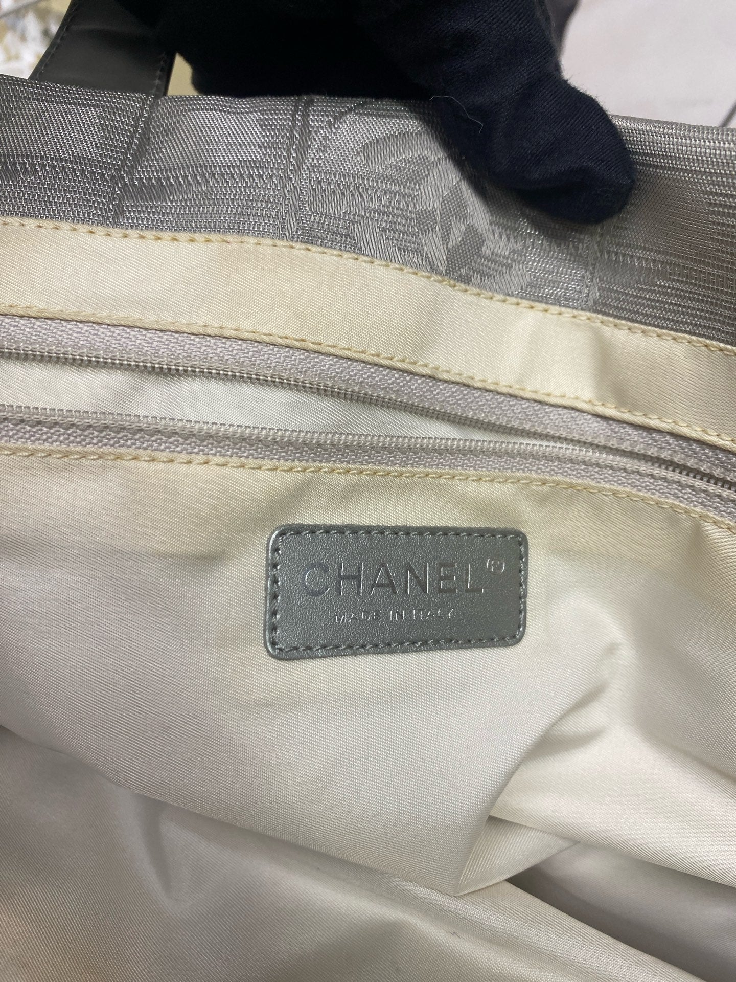 Chanel - Ice Grid Tote Bag - Canvas with leather trim - Silver Grey - (Medium)
