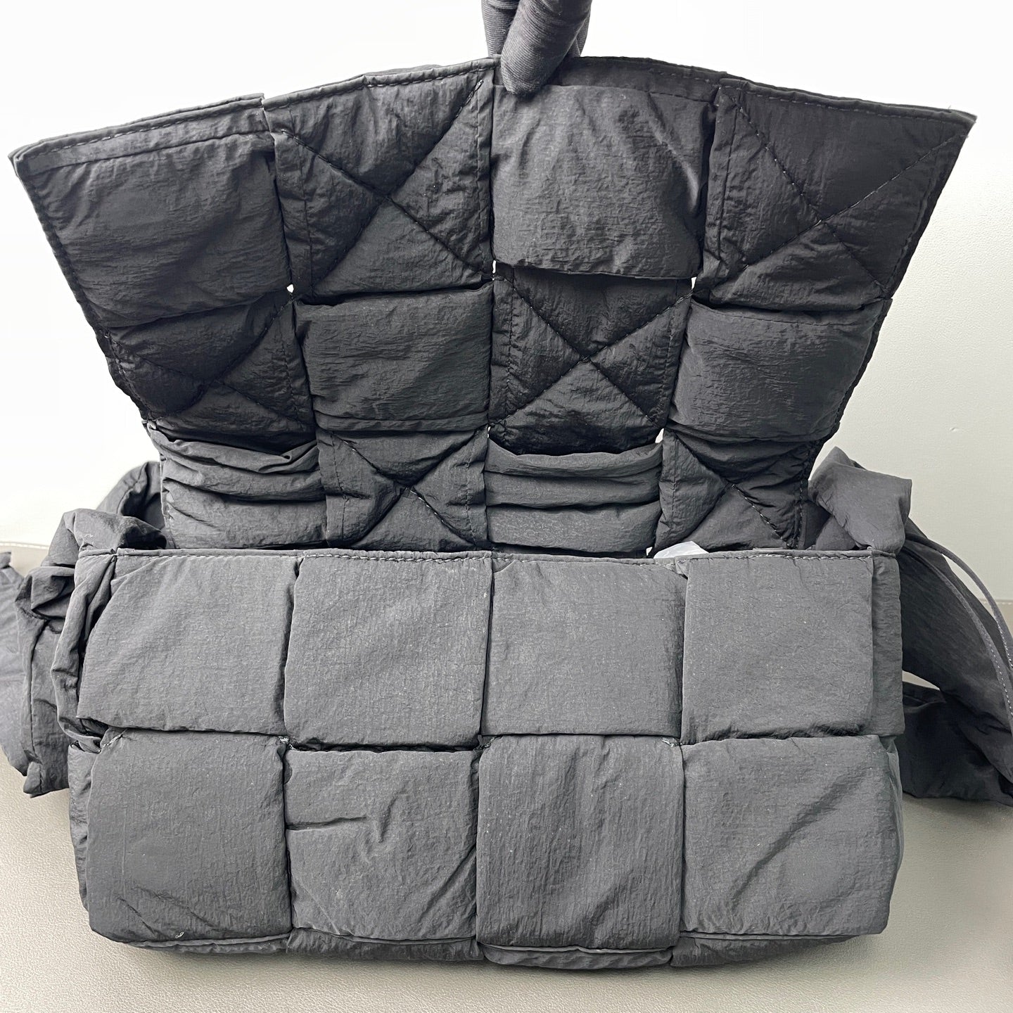 Bottega Veneta - Pillow Bag - Polyamide - Black - (Medium)