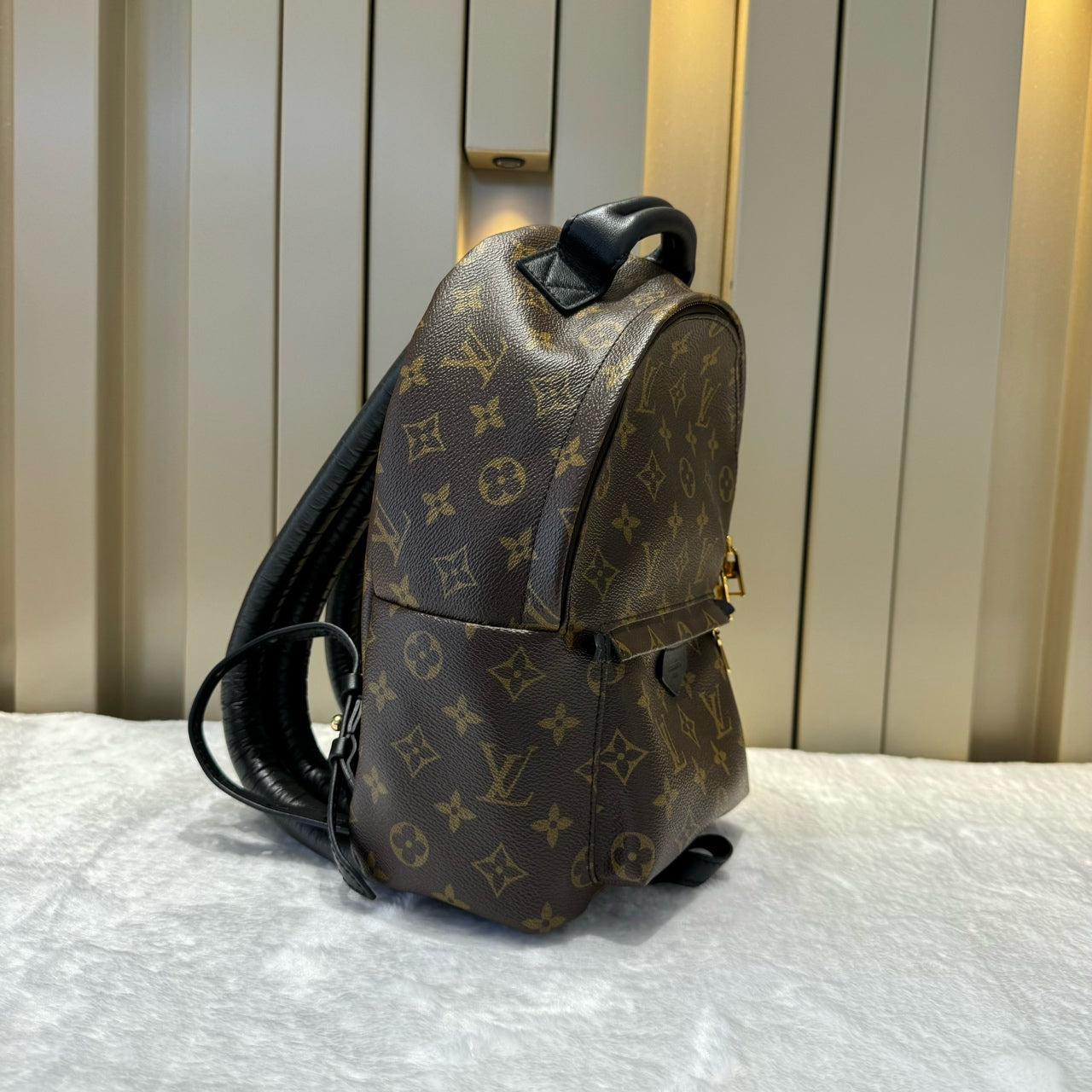 Louis Vuitton - Palm Springs Mini Backpack - Monogram coated canvas with black cowhide leather trim and padded straps - Brown - (Mini)
