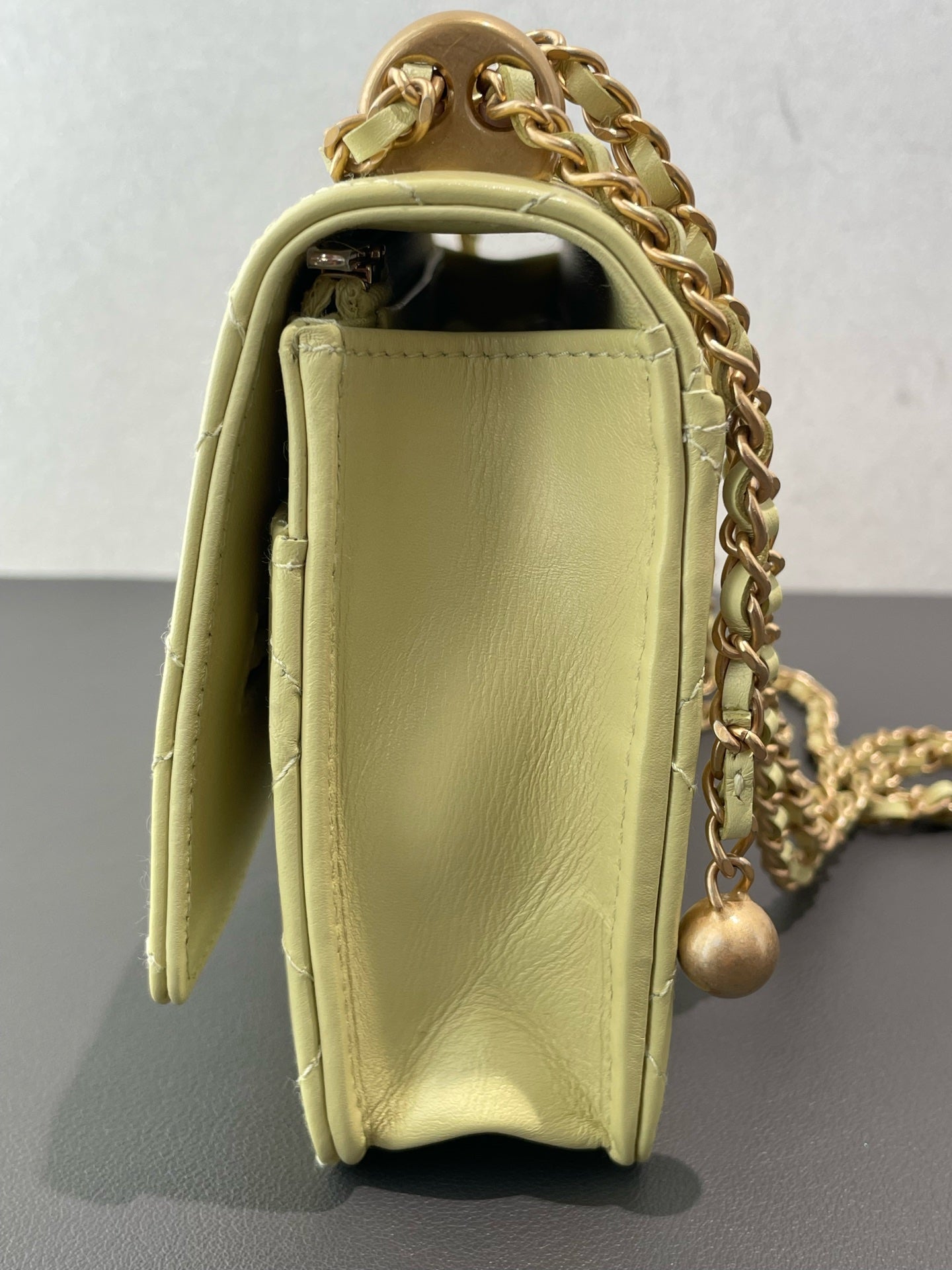 Chanel - WOC Double Gold Bead - Lambskin leather - Yellow - (mini)