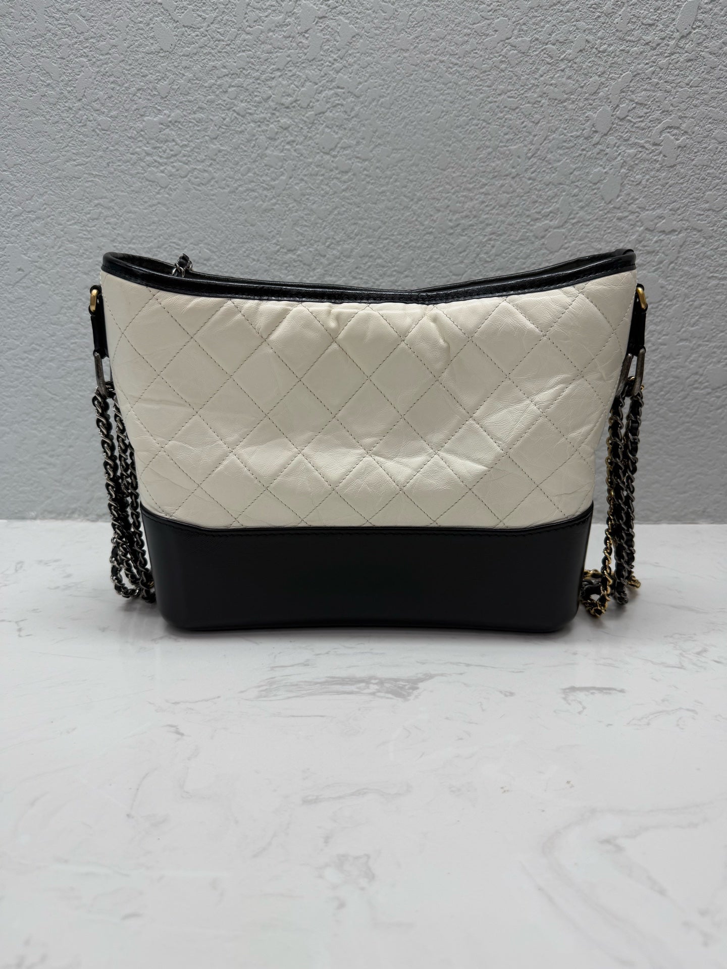 Chanel - Gabrielle Hobo Bag - Aged calfskin leather and smooth calfskin leather - Black and White - (Medium)