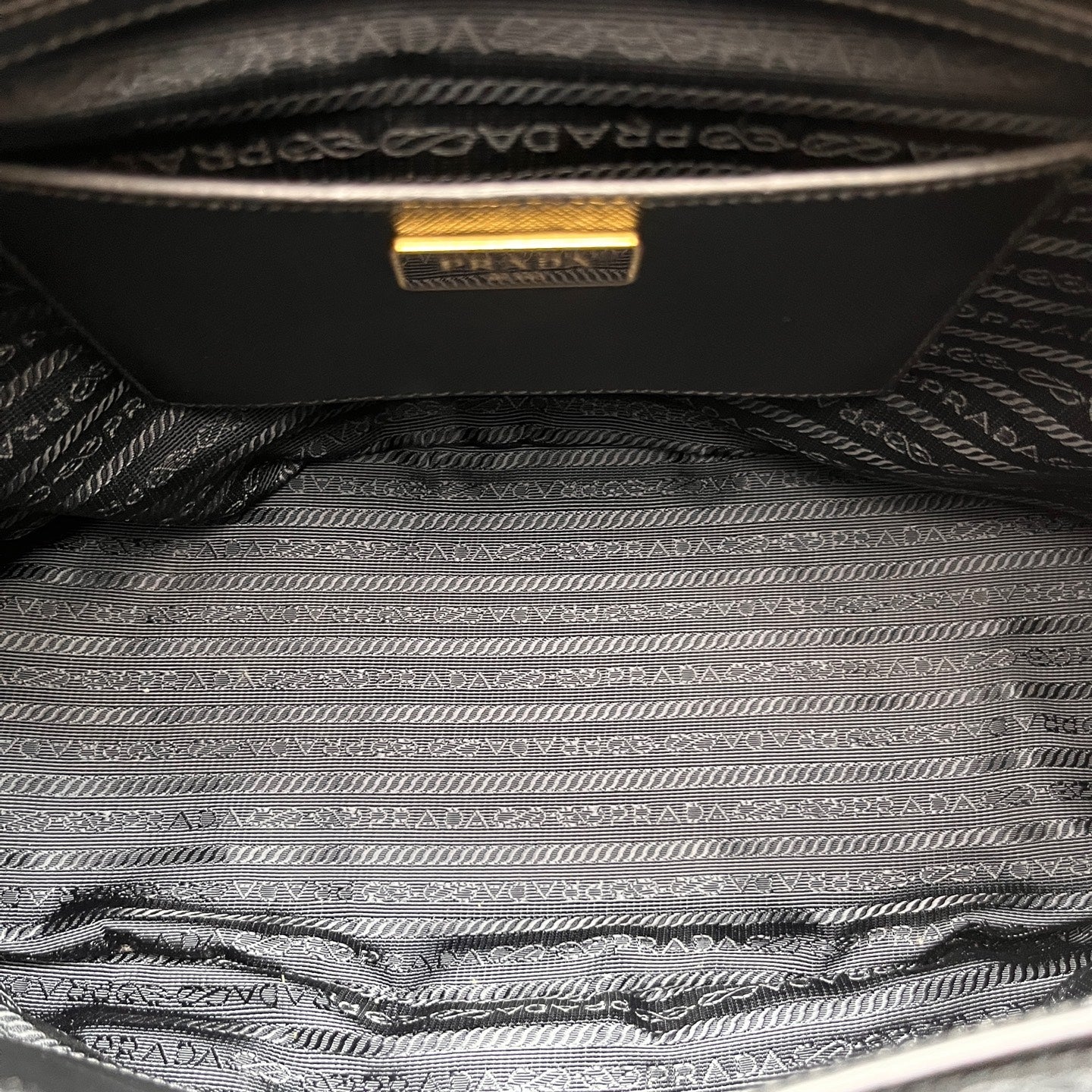Prada - Galleria Saffiano Double Zip Tote - Saffiano leather - Black - (Medium)