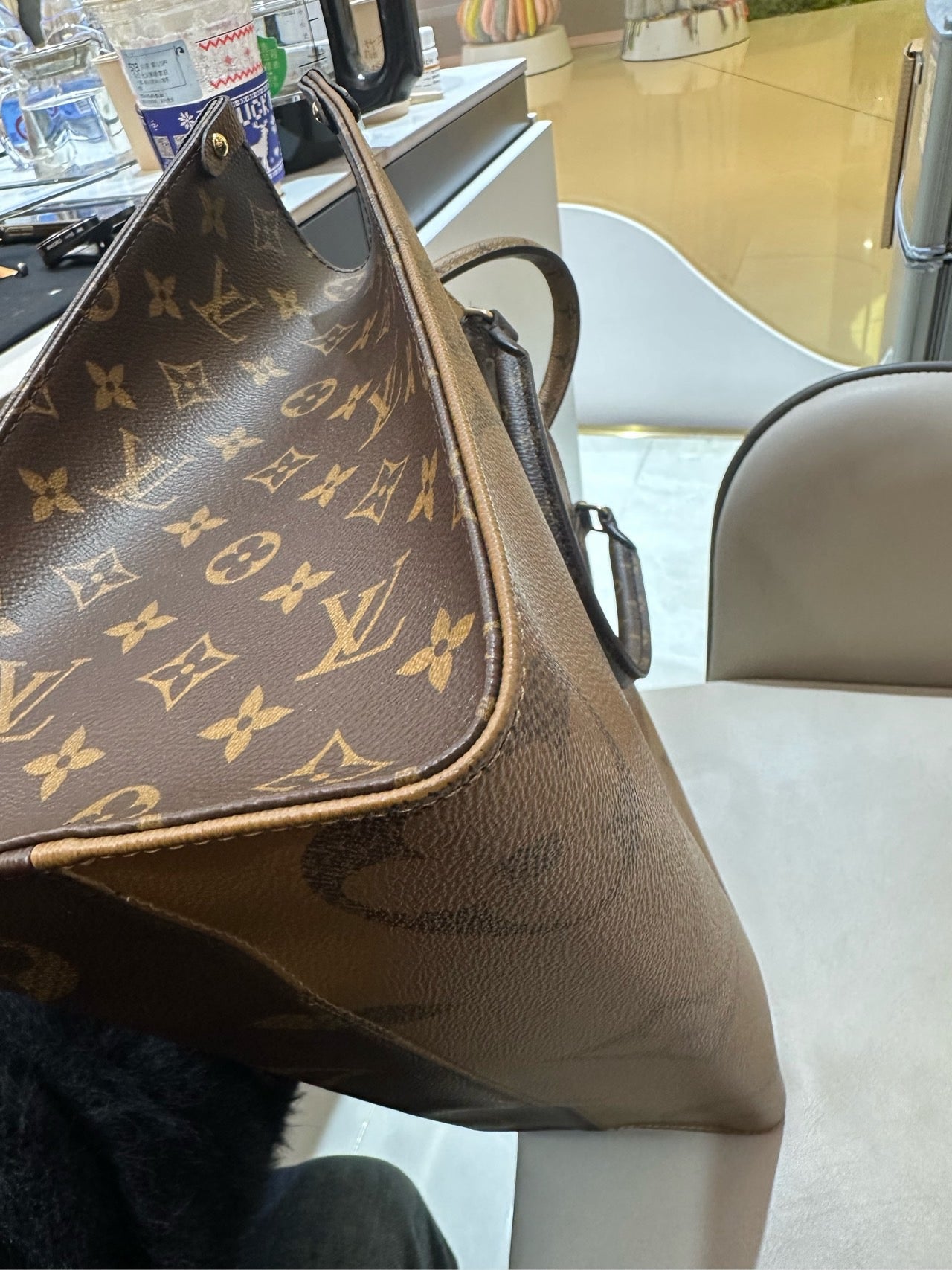 Louis Vuitton - ONTHEGO MM - Monogram Giant coated canvas with leather trim - Brown - (medium)