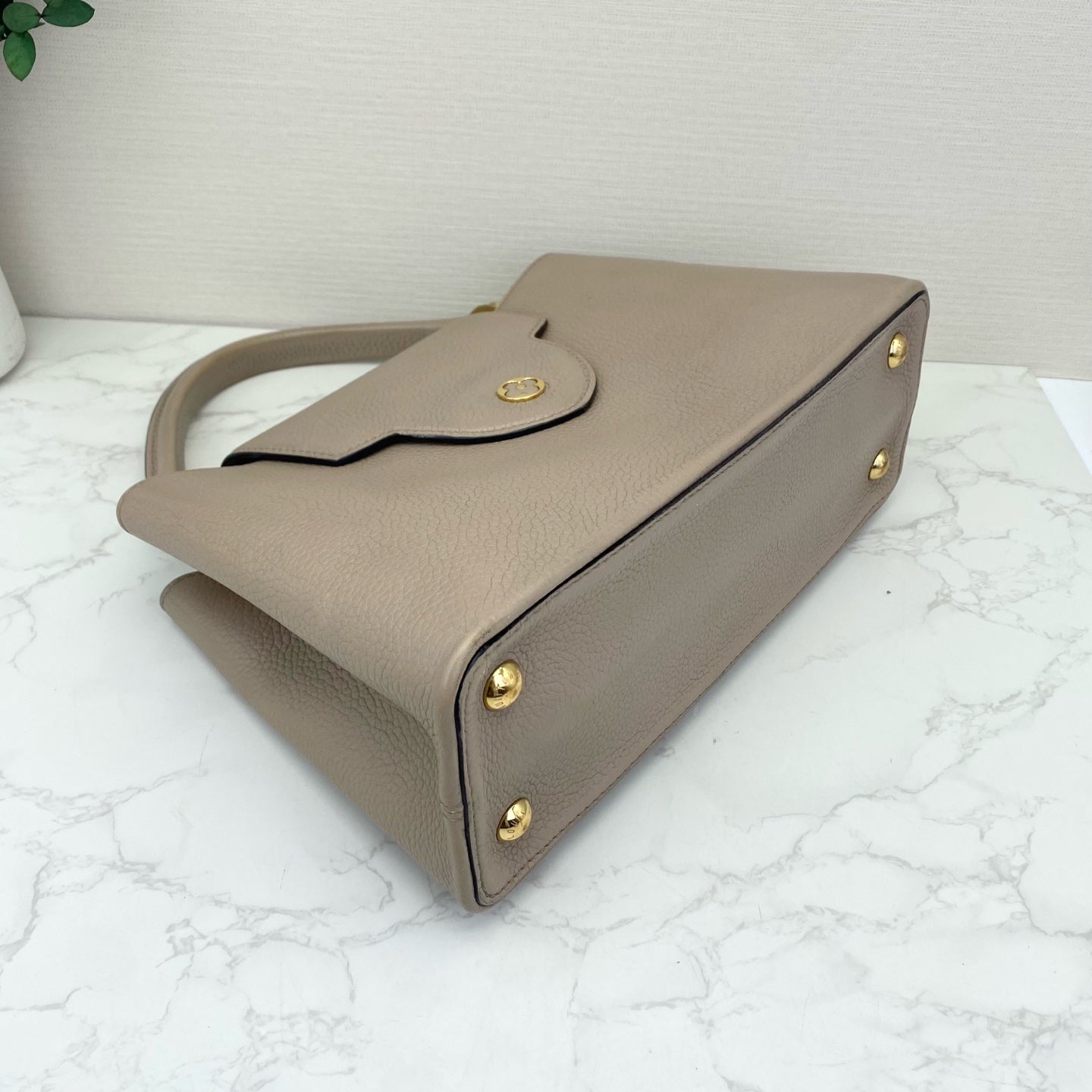 Louis Vuitton - Capucines - Taurillon leather - Grey - (medium)